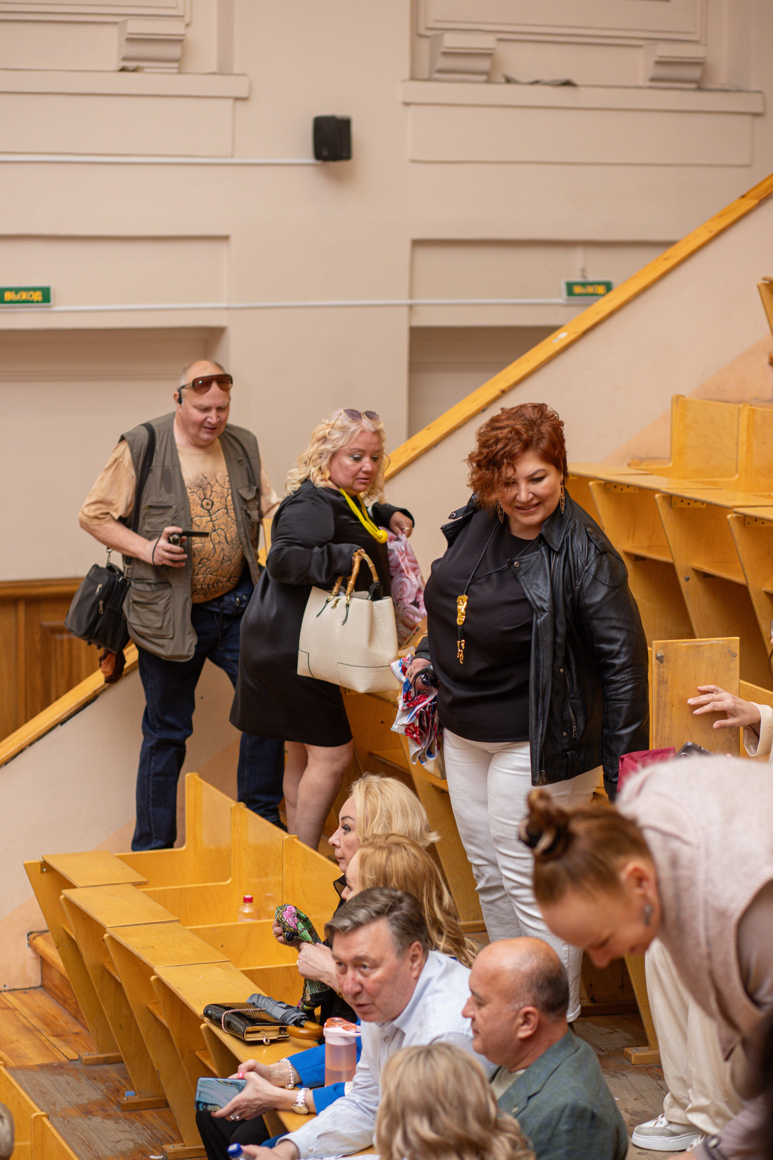 Встреча выпускников. Стоматологи СПб. Семейный фотограф в Вышнем Волочке — Ульяна Иванова | Фотосессии для всей семьи