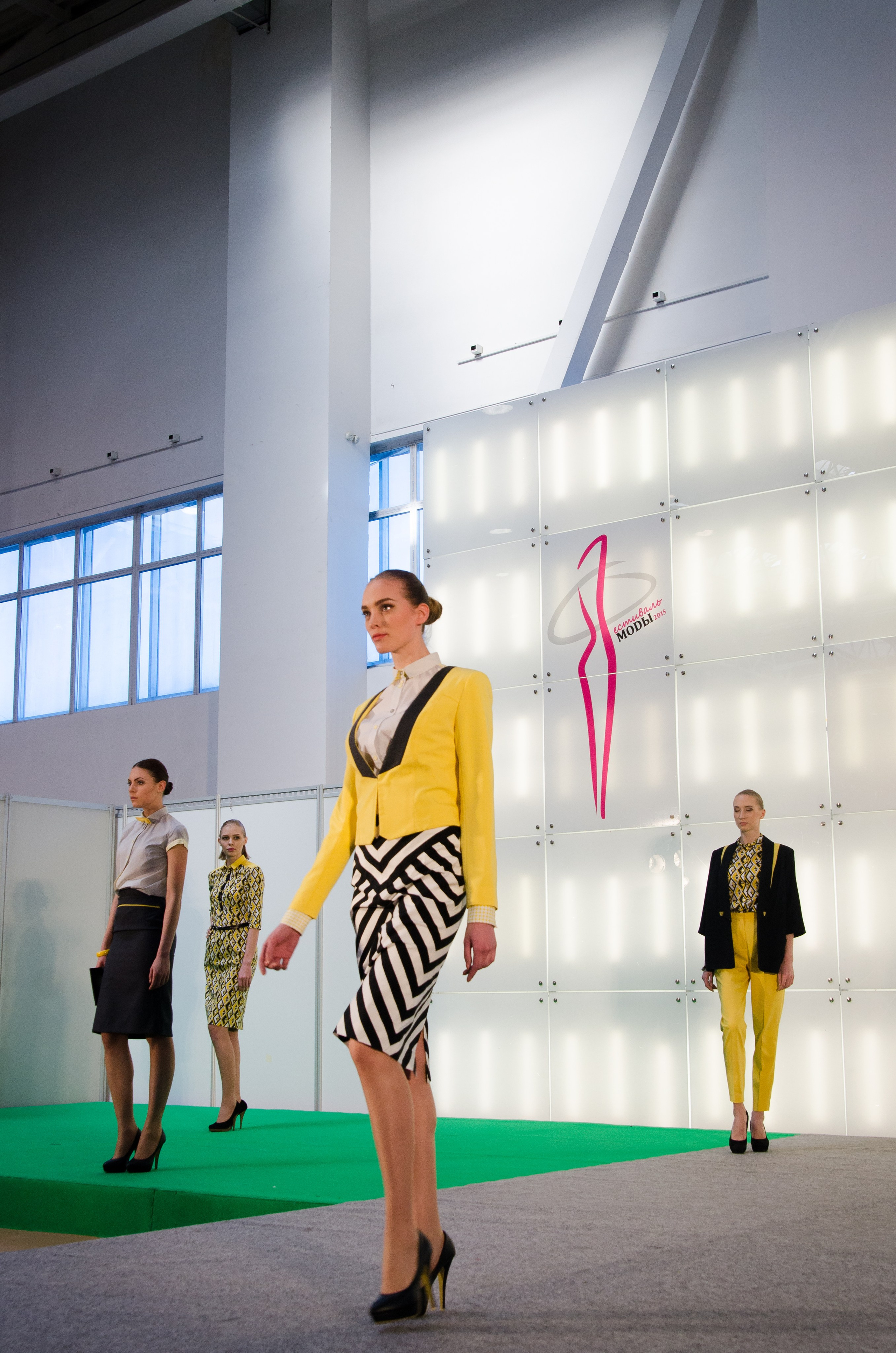 Формула Моды.Континент. Свадебный и семейный фотограф Денис Лукьянов в Краснодаре, Краснодарском крае и Республике Крым