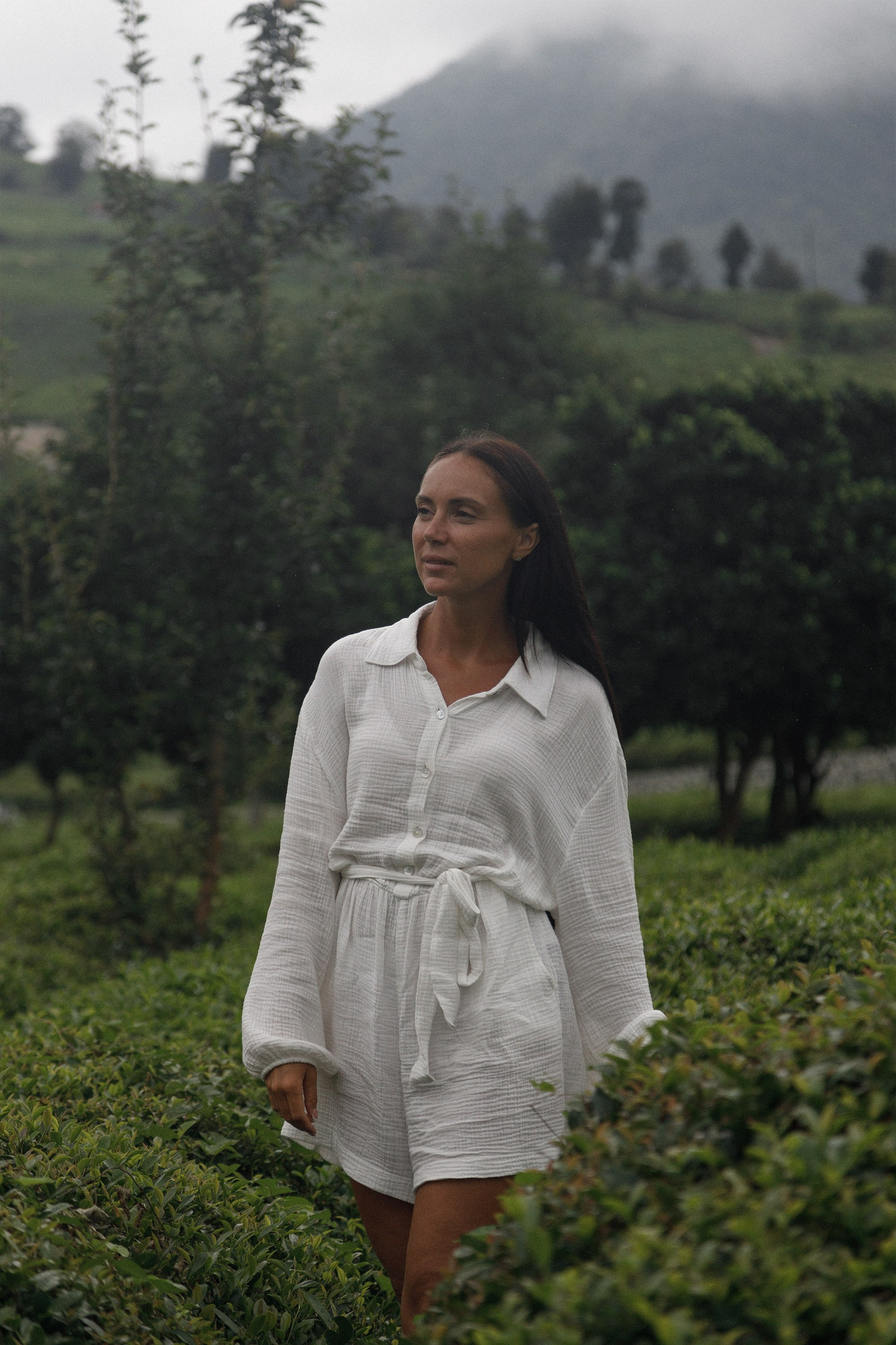 Портретная фотосессия в чайных плантациях