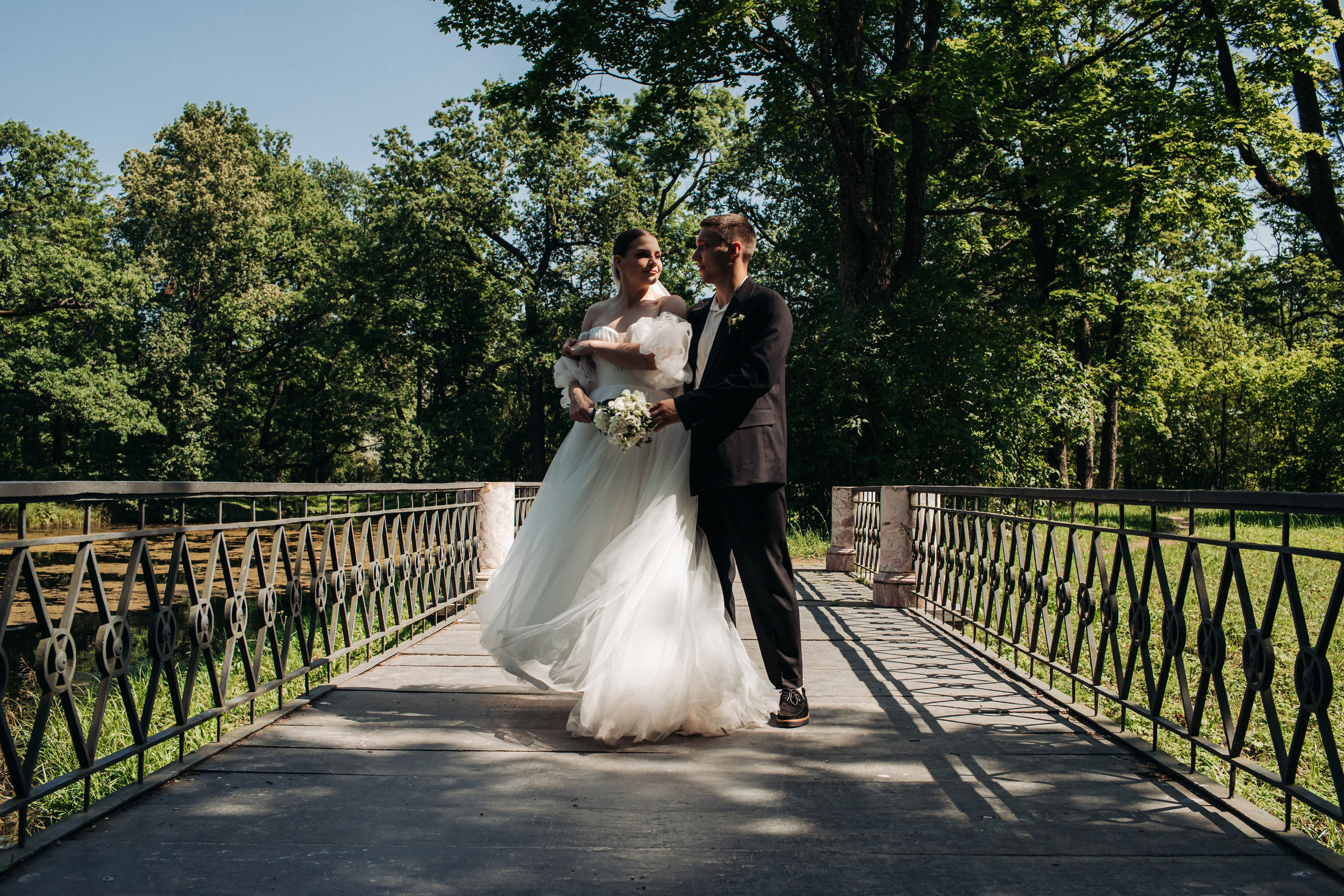 Vlad & Nadya (Saint-Petersburg, Russia). Destination wedding photographer Peter Letu
