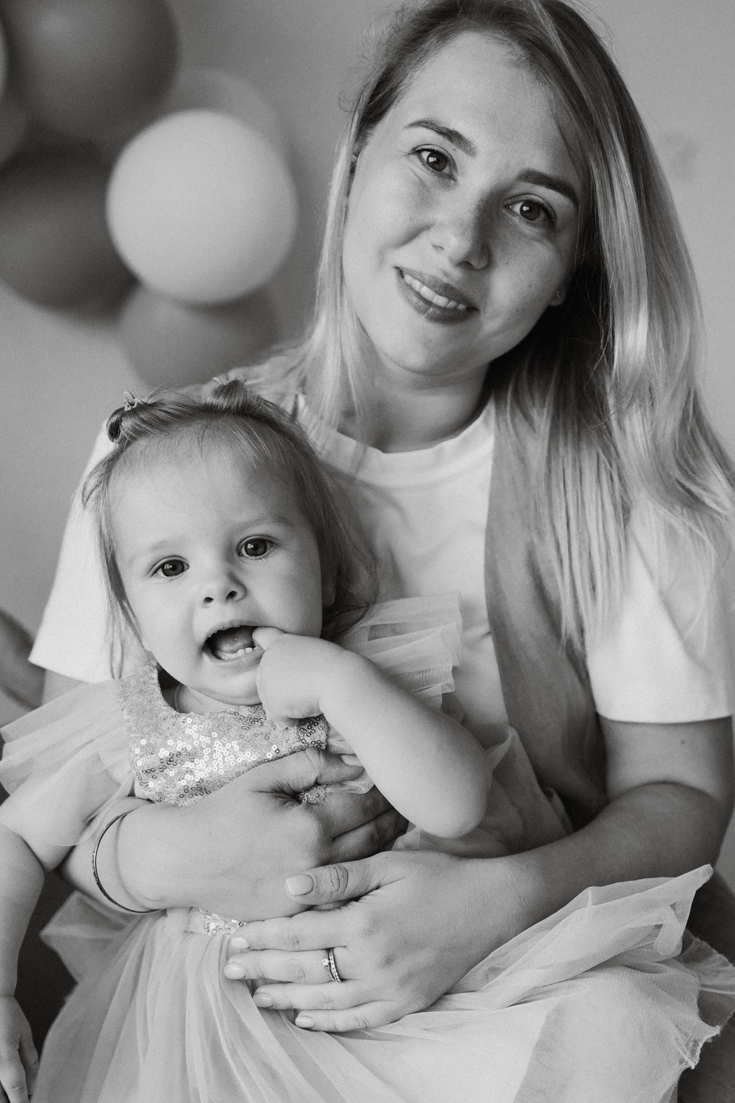 Семейная фотосъемка на годик. Семейный видеограф в Москве Элина Ладова