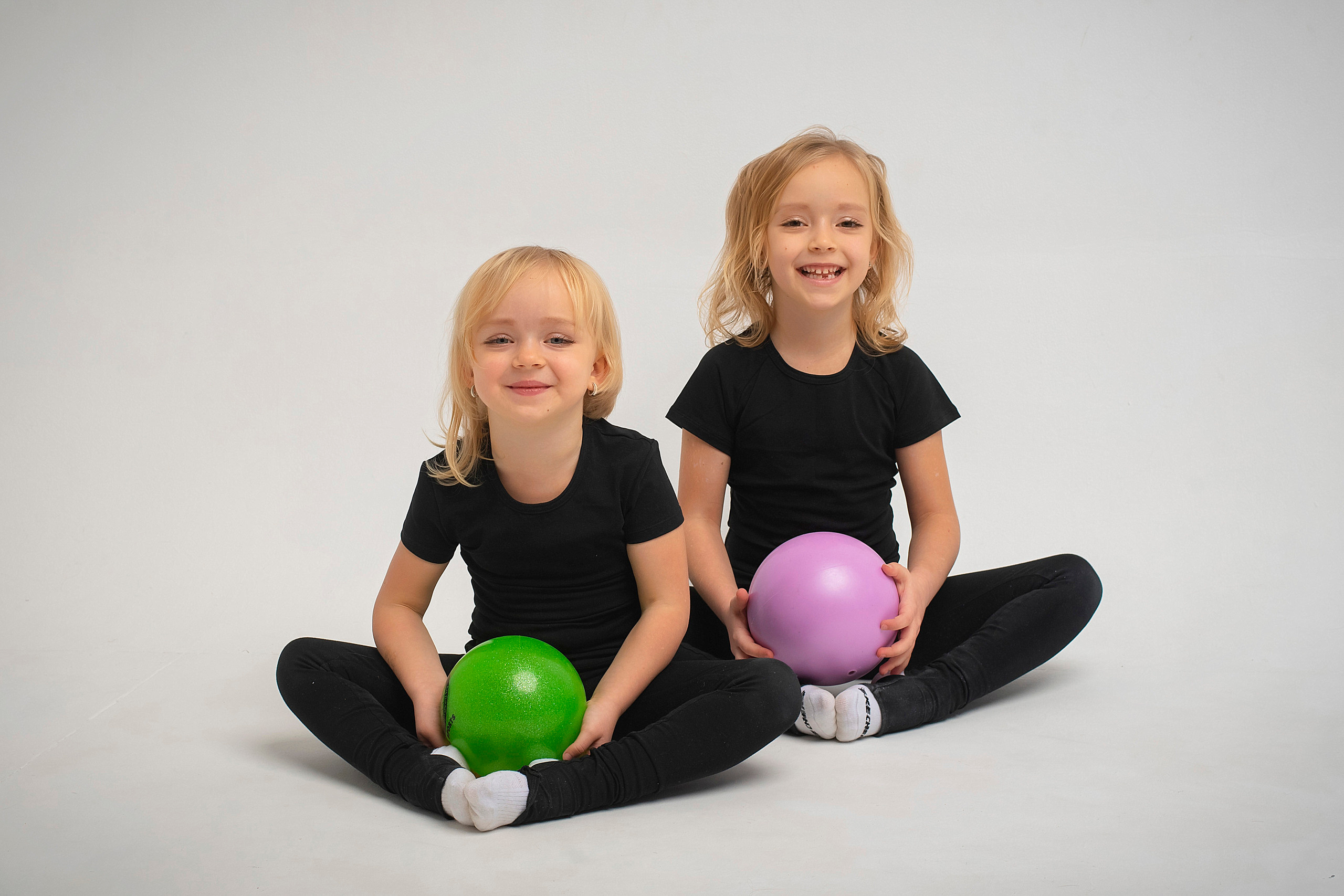 Гимнастки из Мини Грация. Выпускные альбомы. Детский, школьный фотограф Наумова Марина Воронеж