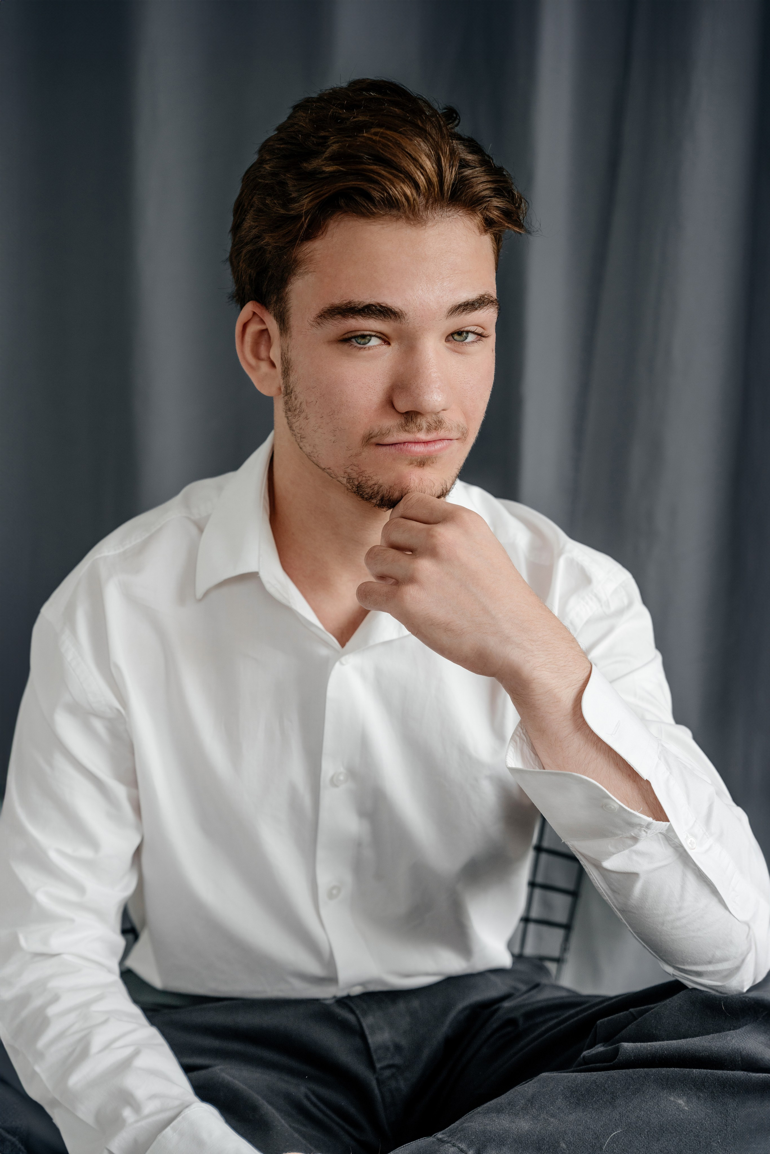 Портреты 9-11 класс — в студии. Выпускные альбомы