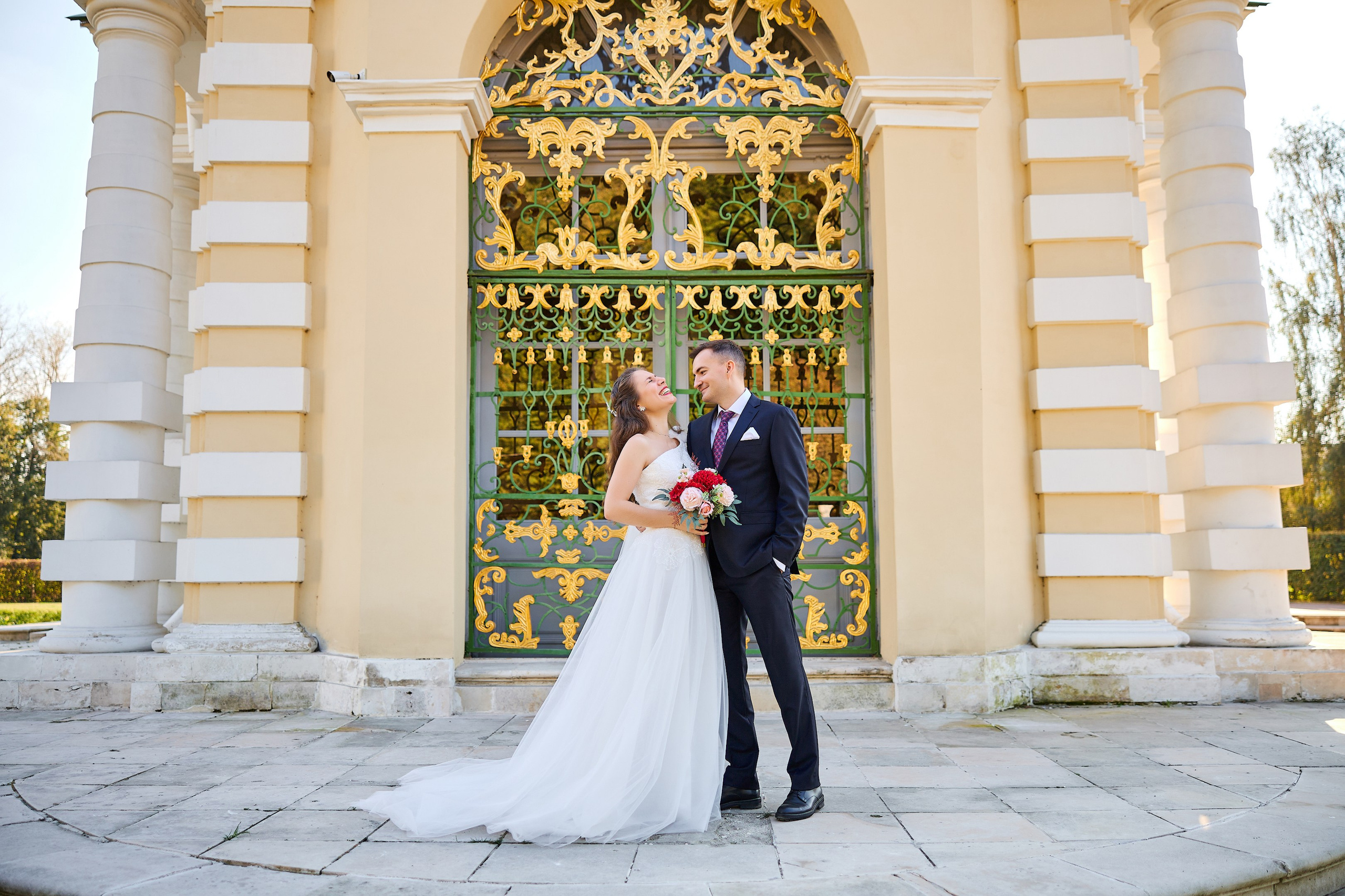 Свадебная фотосессия в Кусково. Свадебный фотограф Сергей Колбинский