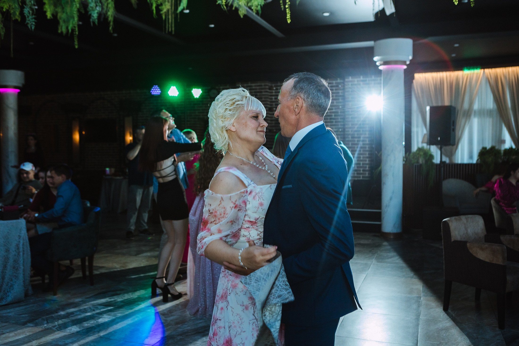 Александр и Ольга. Фотографы в городе Волгограде — Людмила Агеева и Алексей Околелов