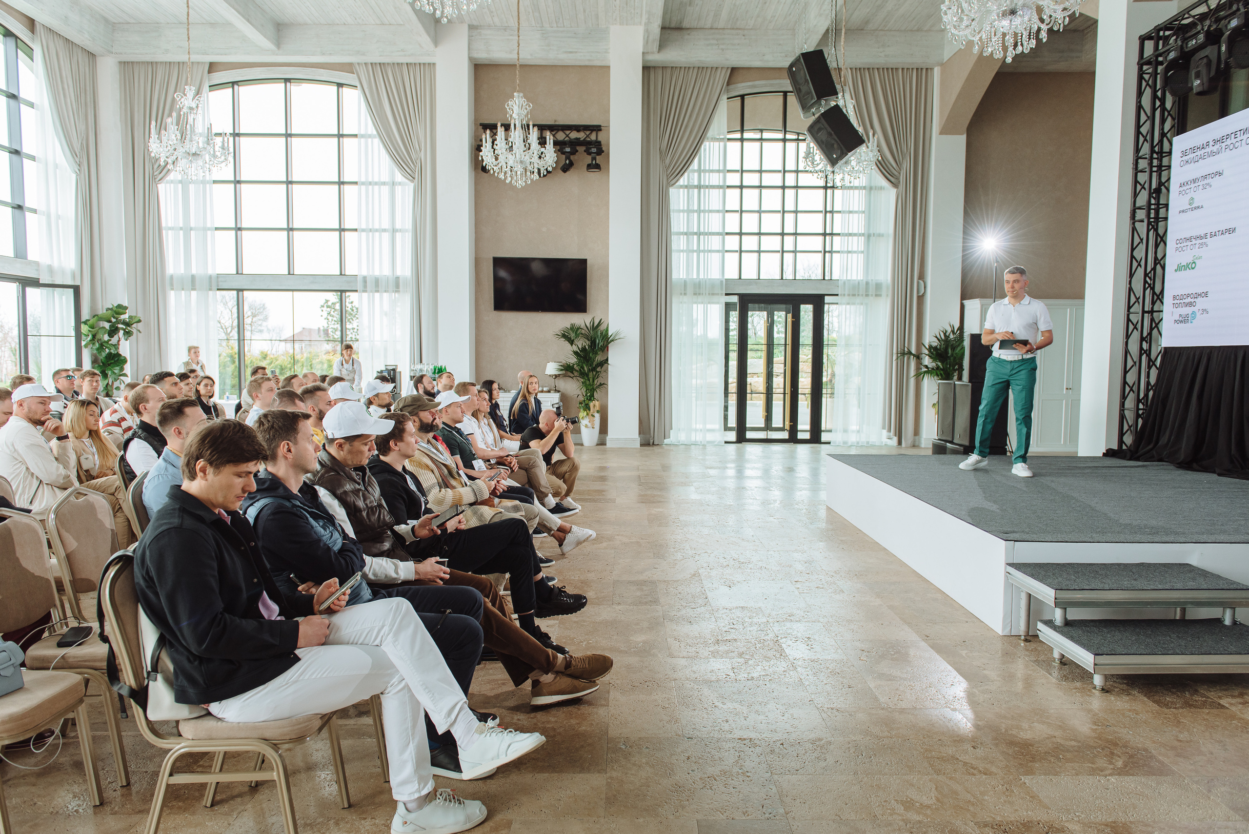 Репортажная фотосъемка. Репортажный и Свадебный фотограф в Москве Макс Макаров