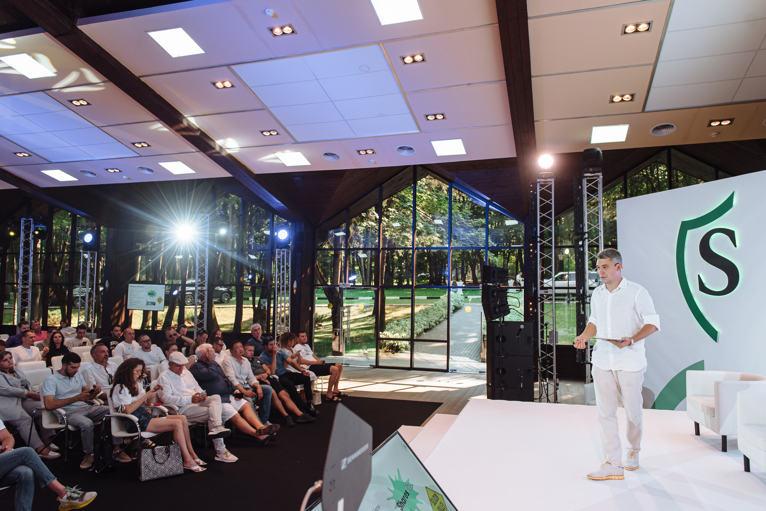 Репортажная фотосъемка. Репортажный и Свадебный фотограф в Москве Макс Макаров