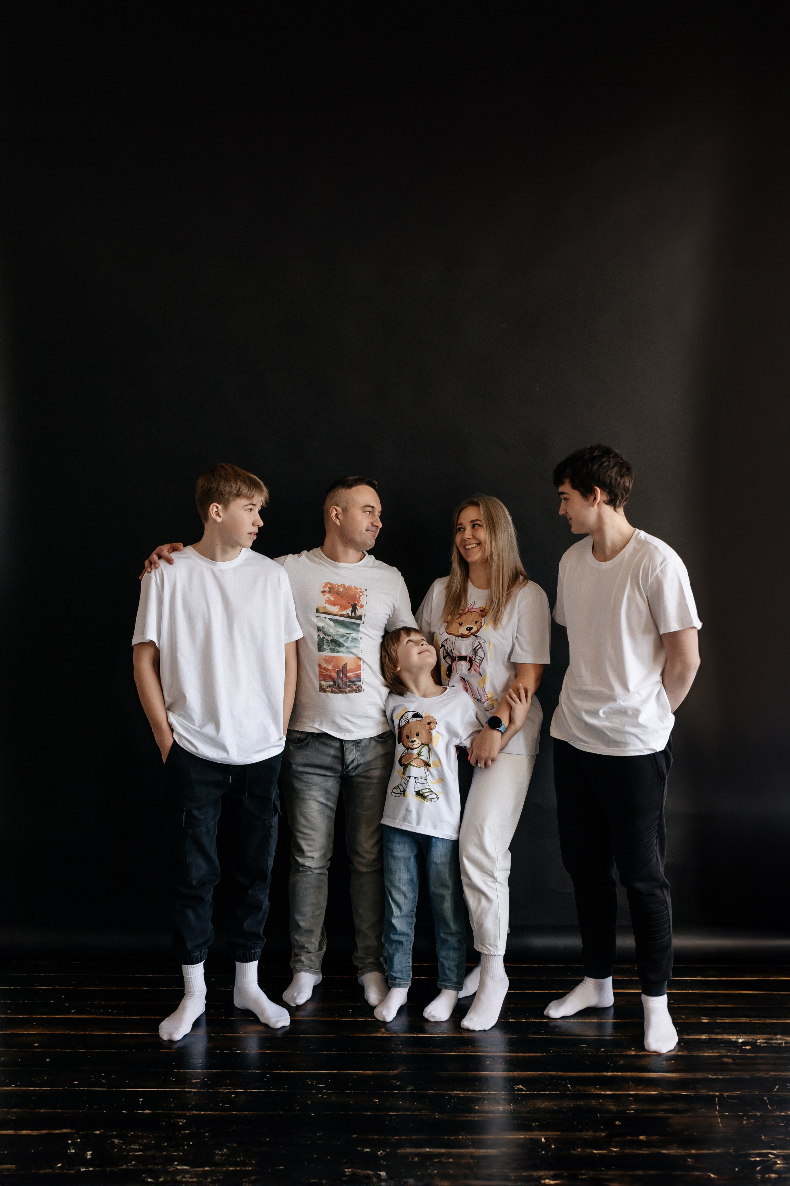 Юлиана, Андрей, Саша, Максим и Миша. Семейный фотограф Минск Усова Ольга