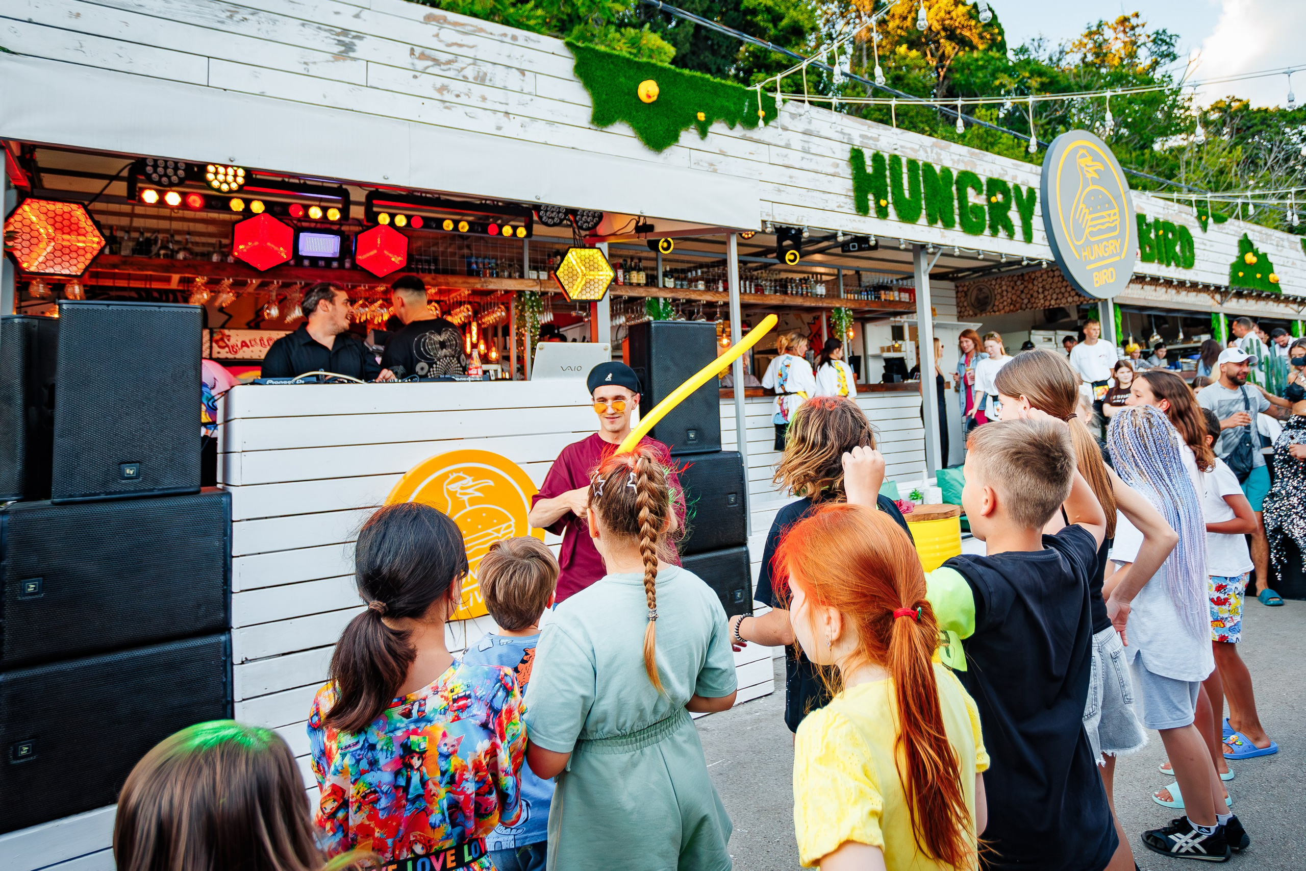 Открытие сезона в HUNGRY BIRD_Симеиз_12.06.2026. Аминов Руслан | Фотограф