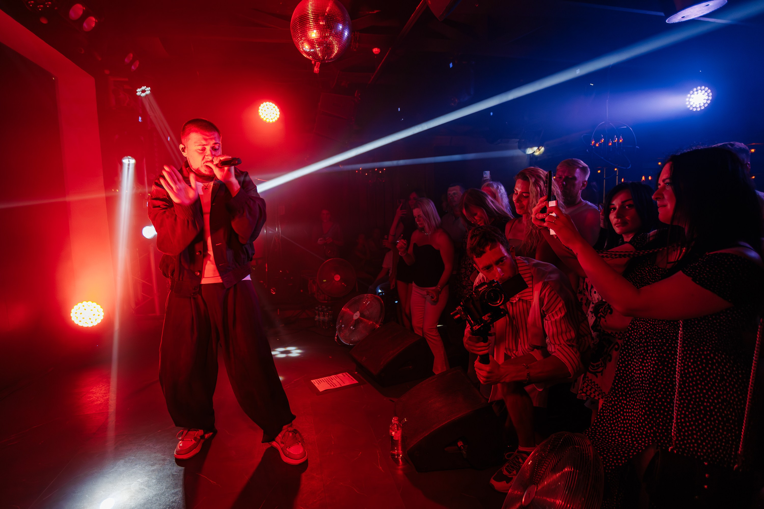 «LYRIQ"_Чайка на пляже_Ялта_15.08.2025 г. Аминов Руслан | Фотограф