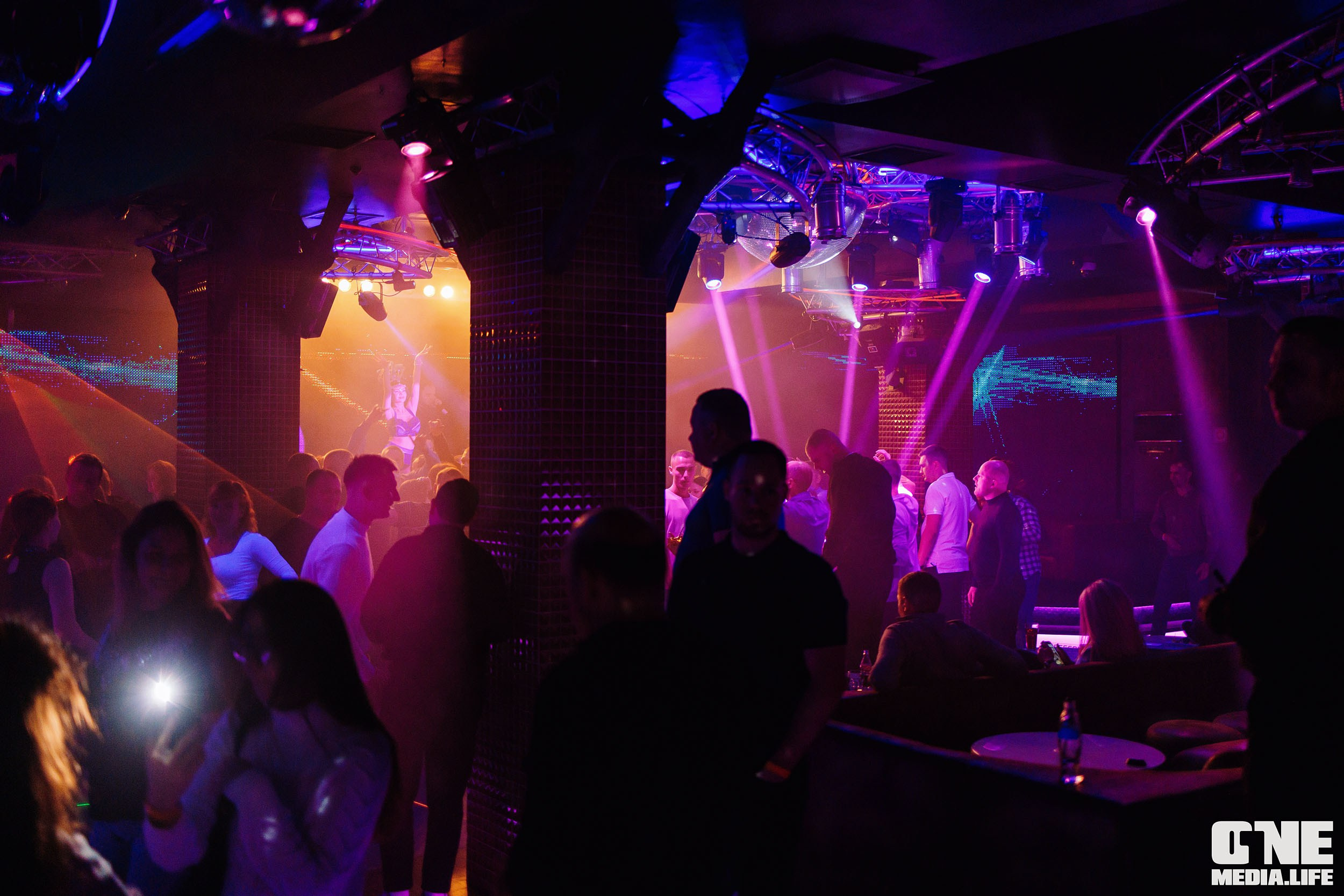 Фоторепортаж из РК Планета. One Media Life: фоторепортажи, фотоотчеты с мероприятий и заведений