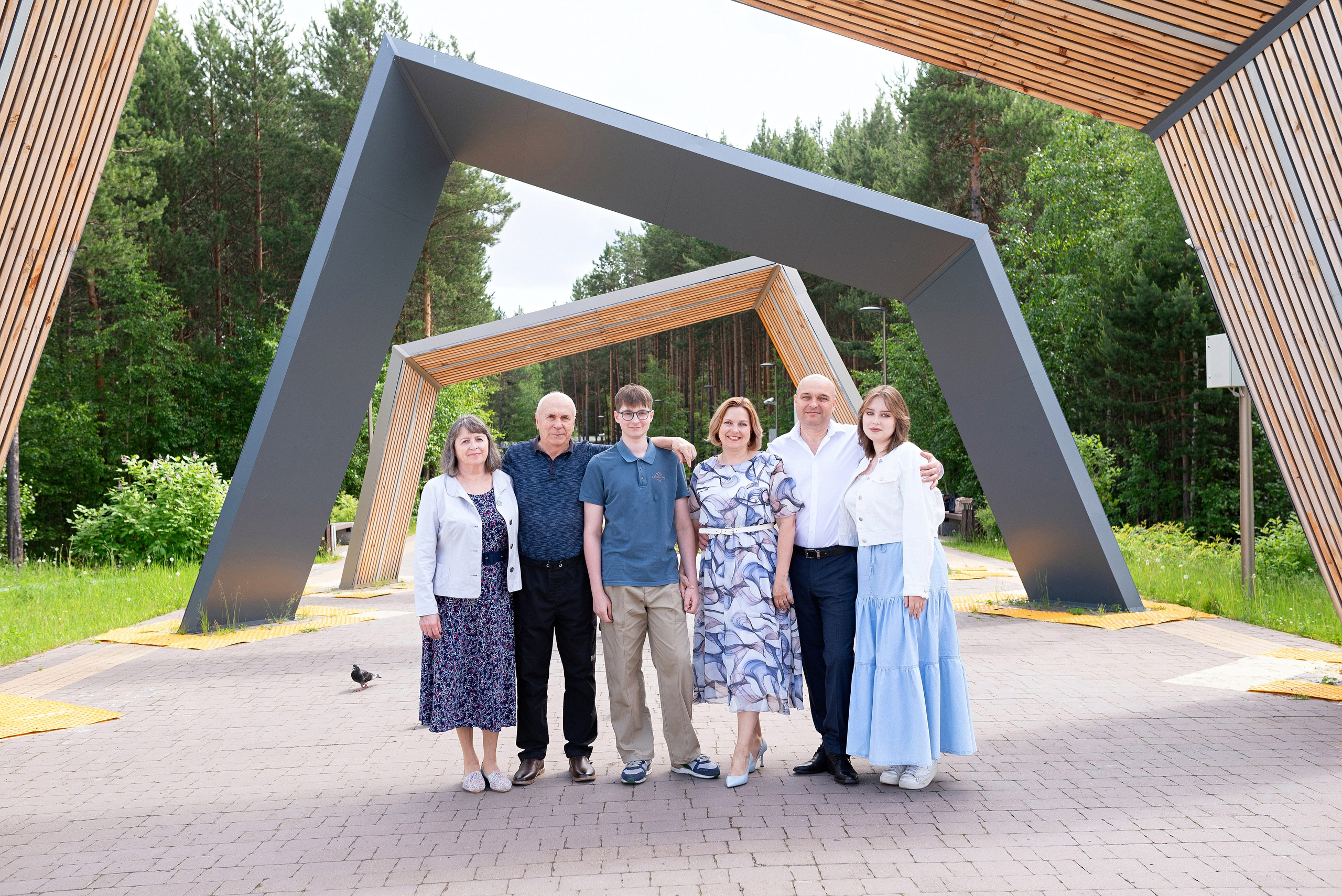 Семейная прогулка в парке Кедровый Лог. Детский и семейный фотограф в Сургуте и Нефтеюганске Анна Старцева