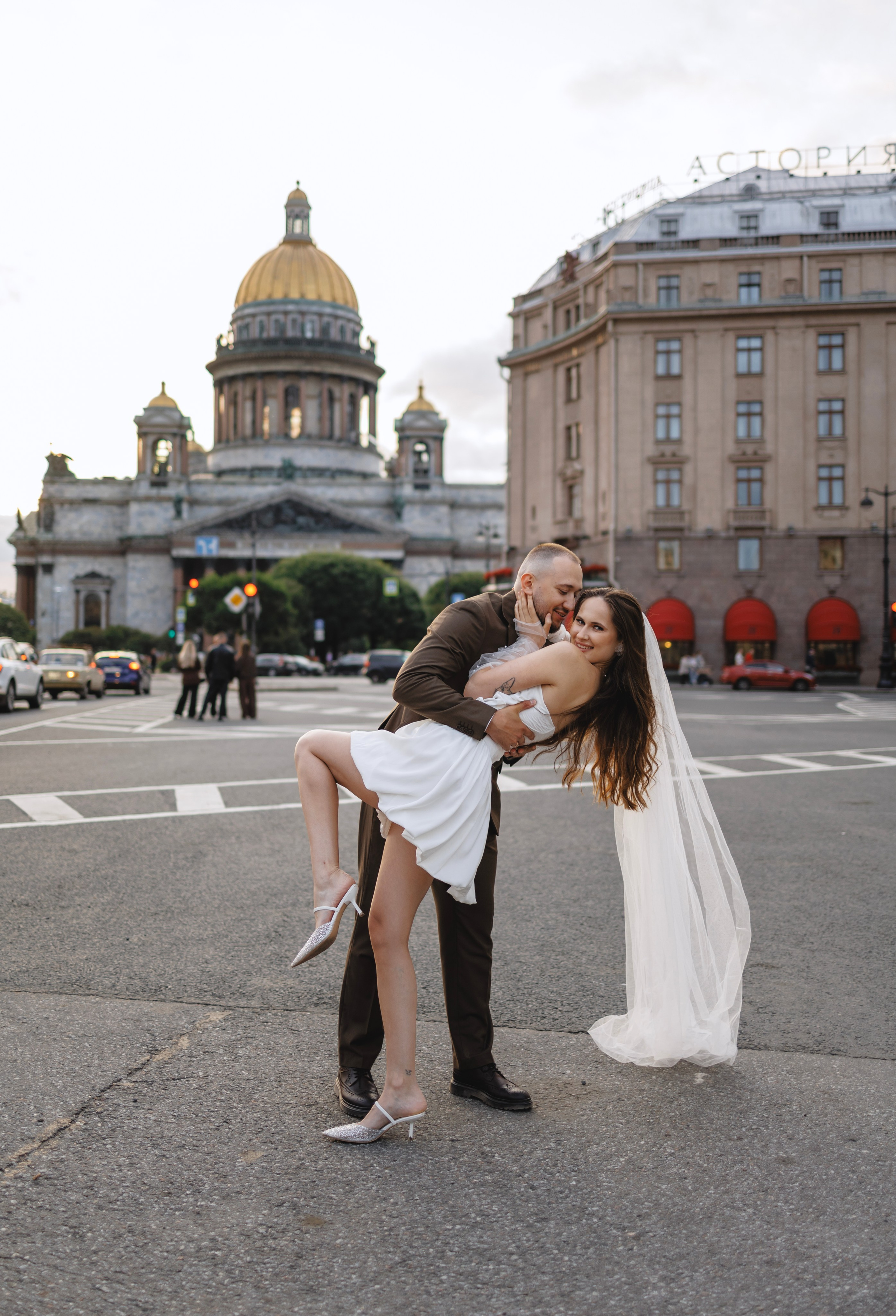 Руслан и Виолетта — Исаакий, Зимняя канавка. Боженова Елена фотограф Санкт-Петербург
