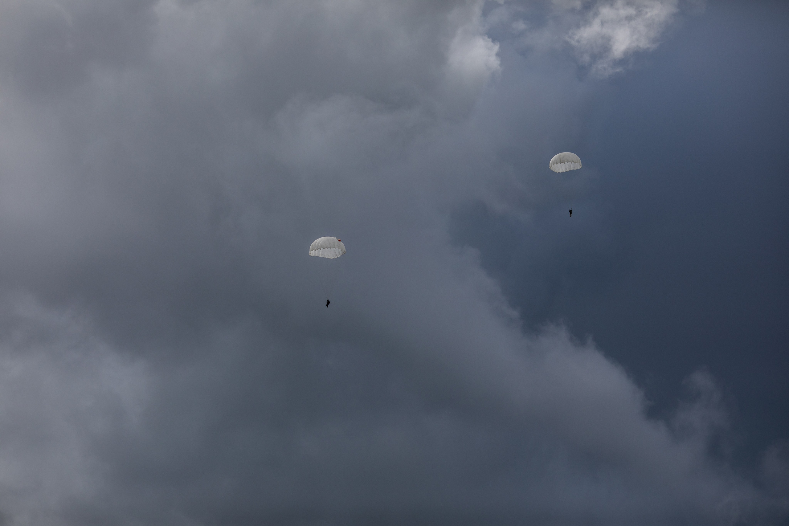 УЗСТ- Корпоративный тимбилдинг на аэродроме. Репортажный и свадебный фотограф в Челябинске Елисеев Павел