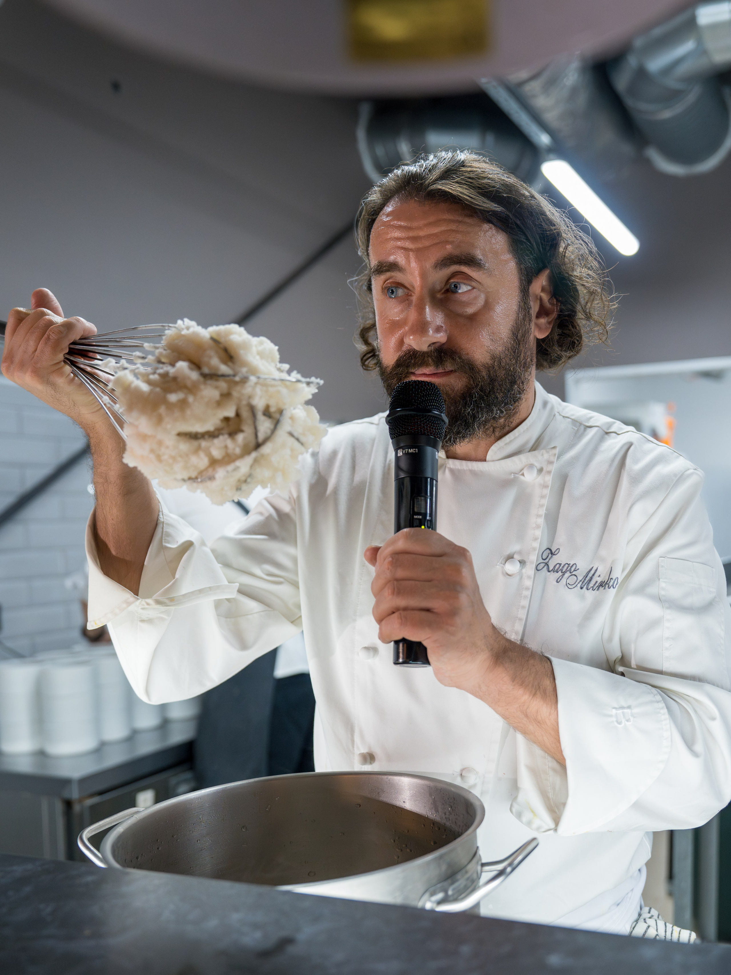 Гастрономический ужин «Лесная Италия» с Мирко Дзаго в ресторане RiverSide. Репортажный фотограф в Красной Поляне и Сочи Павлюченко Екатерина