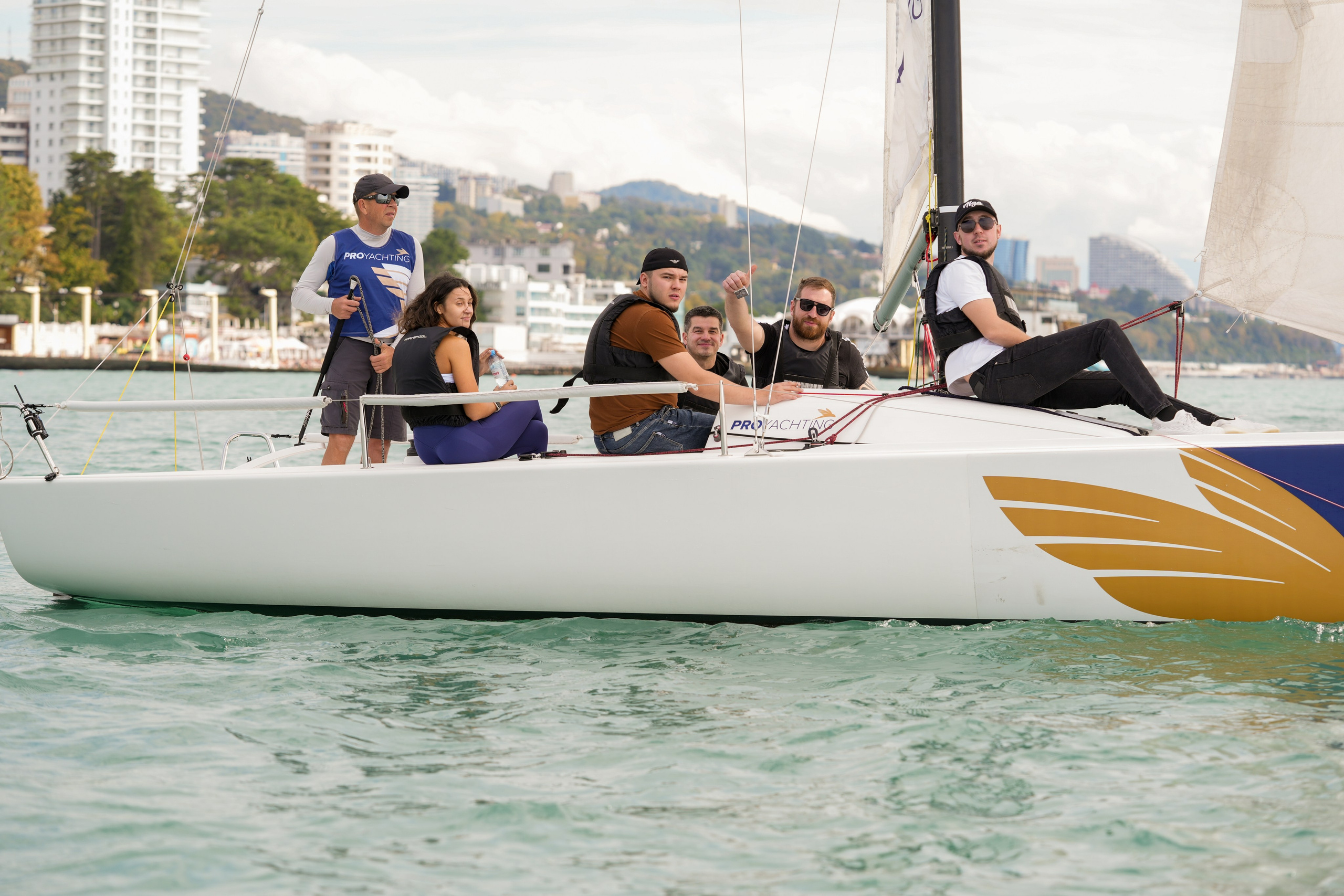 Яхтенная регата для компании Агрегатка. Репортажный фотограф в Красной Поляне и Сочи Павлюченко Екатерина