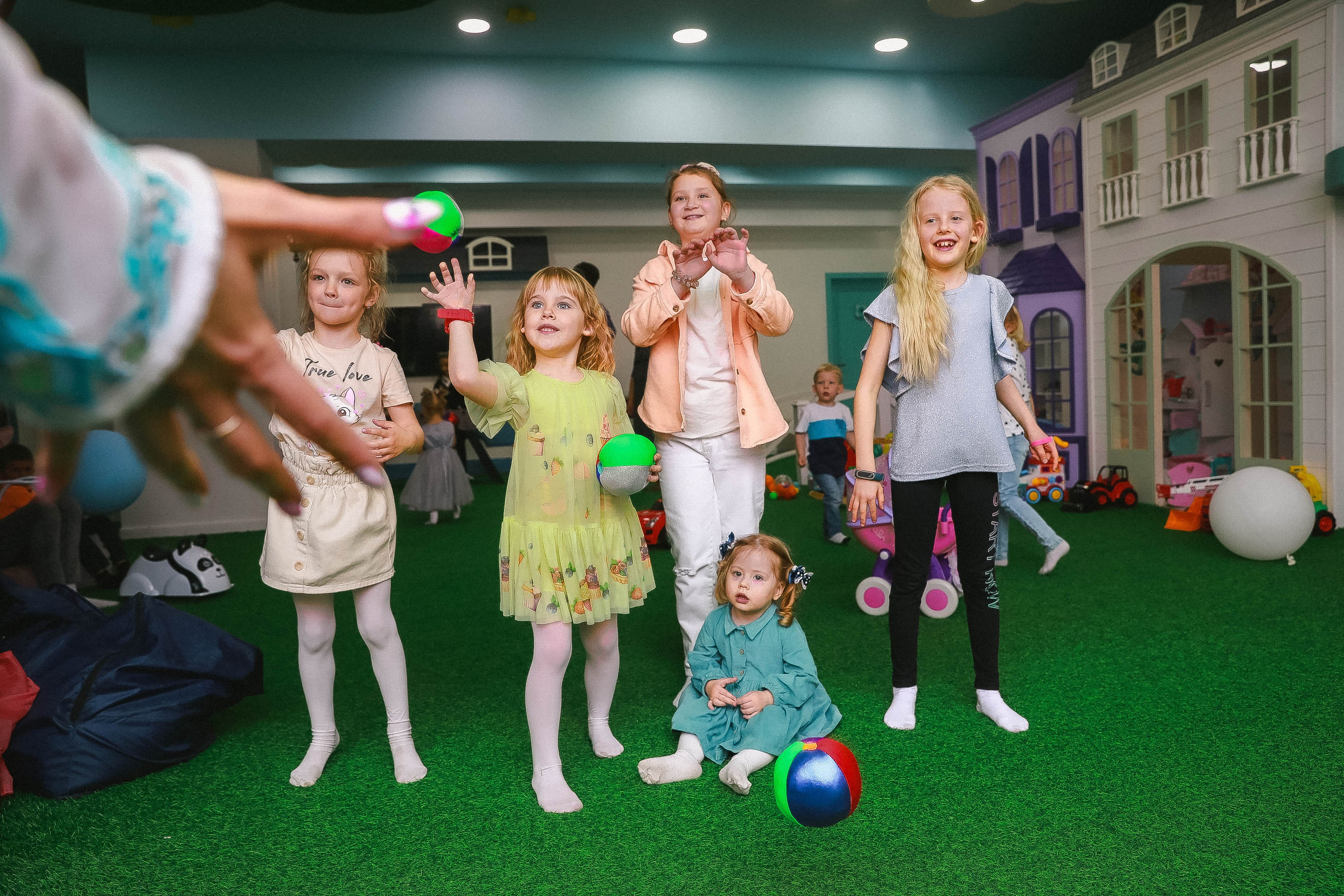 ДЕТСКИЕ МЕРОПРИЯТИЯ. Photographer Viktoriya Markushina «My world throug»