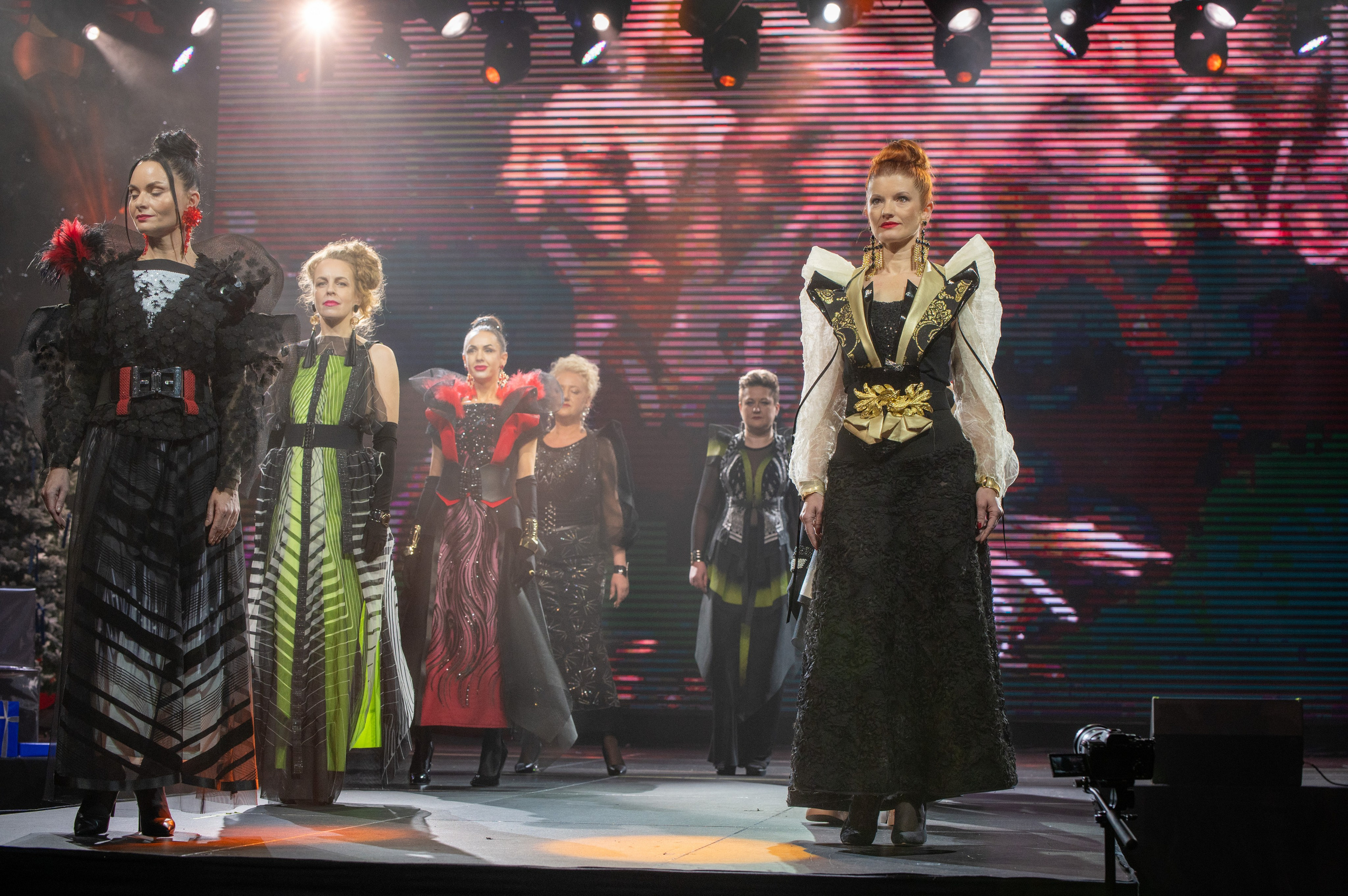 Большая новогодняя тусовка. Фотоуслуги, услуги фотографа, фотографирование важных событий