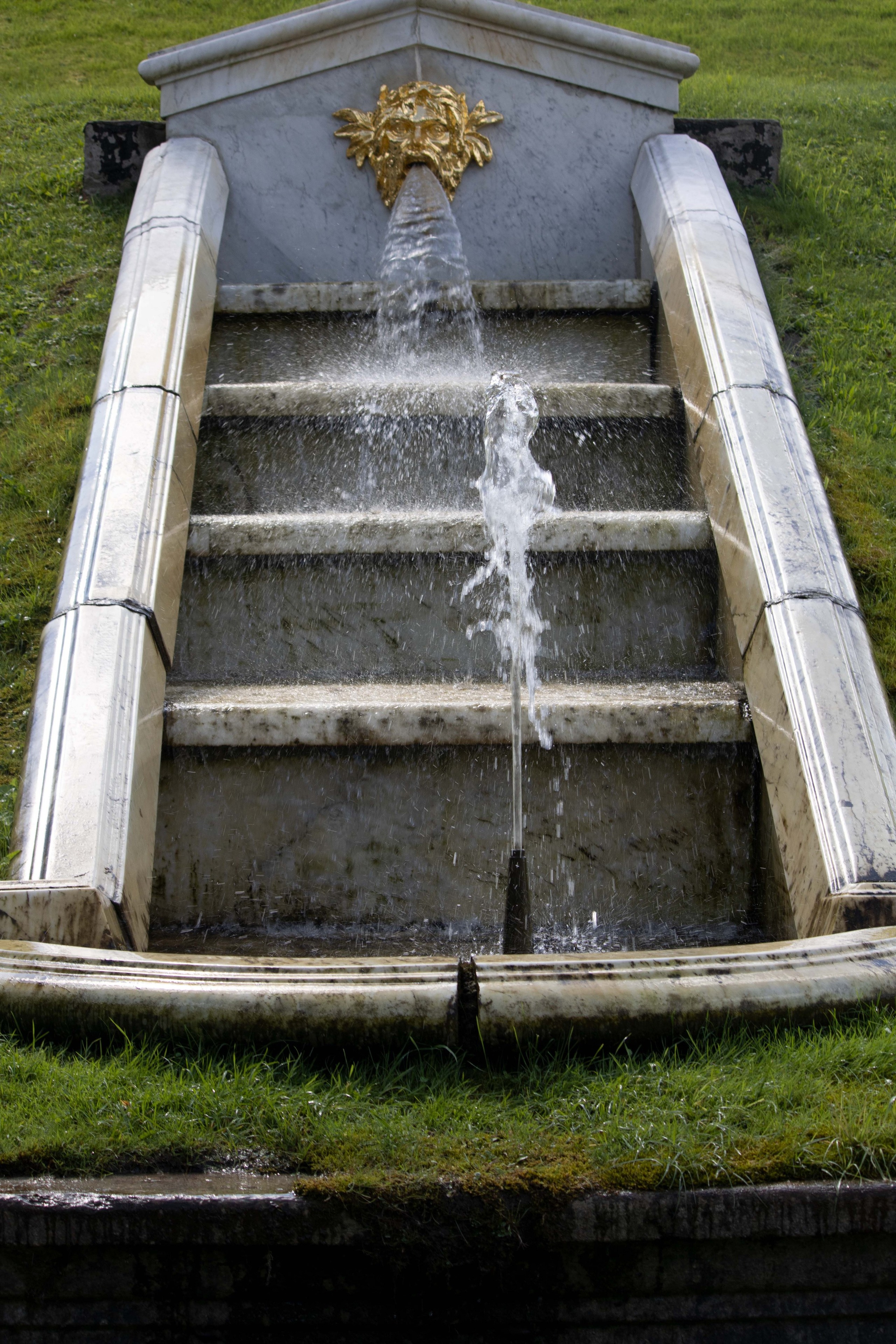 Каскады Петергофа