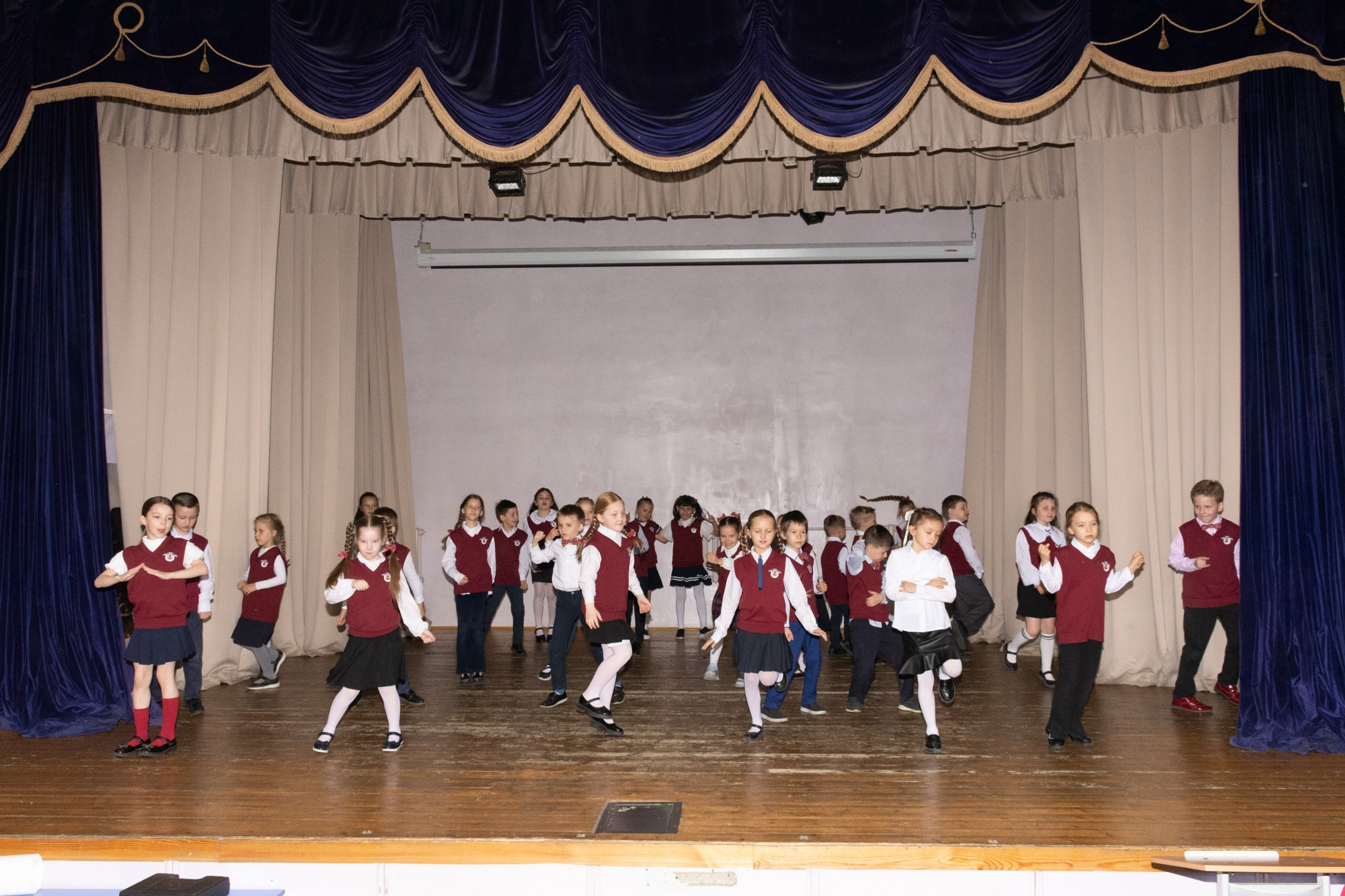 Выпуск первого класса (Гимназия 1). Фотограф Максим Буряк