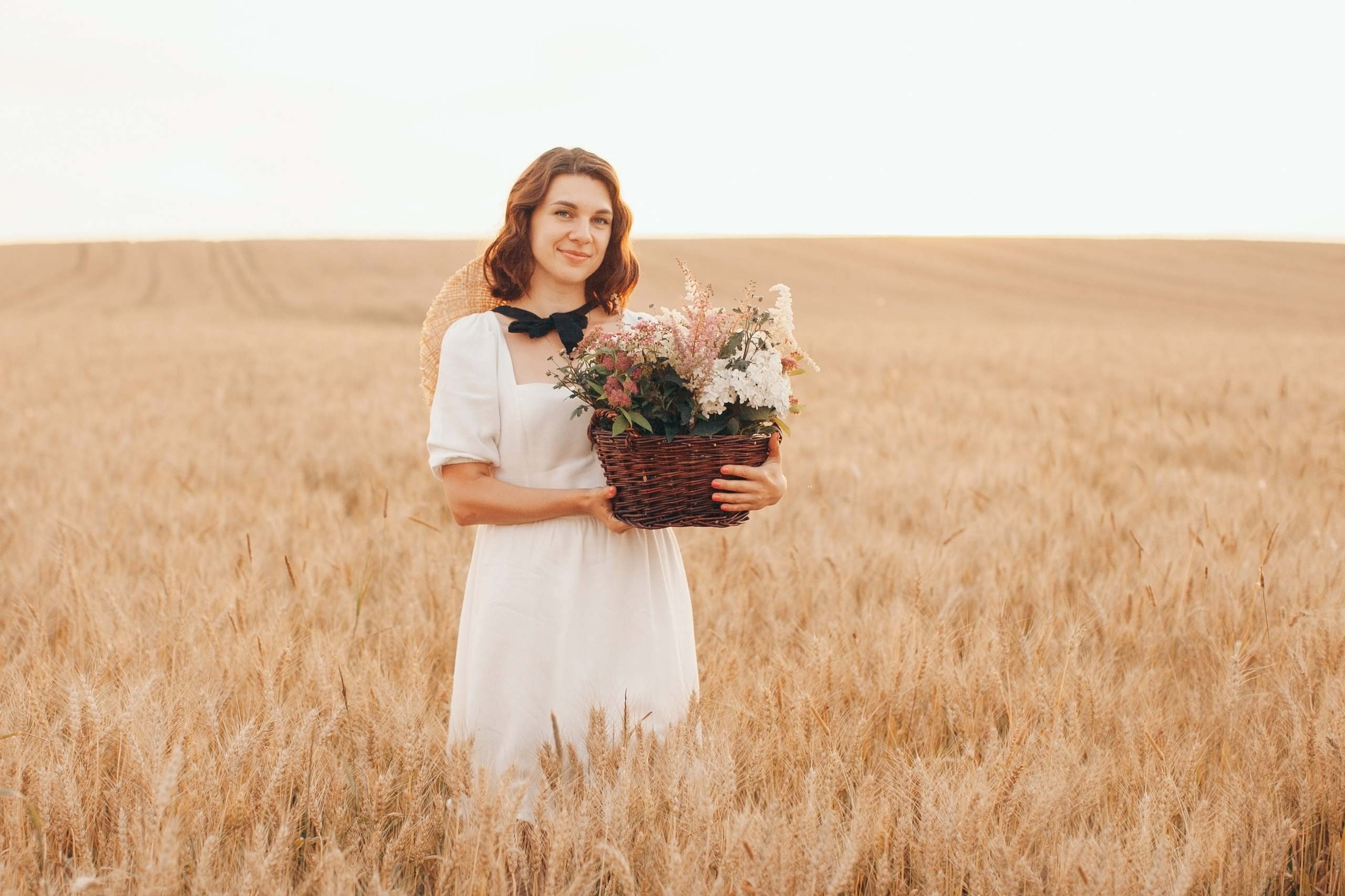 Семейная фотосессия в поле на закате. Фотограф Ольга Ефремова