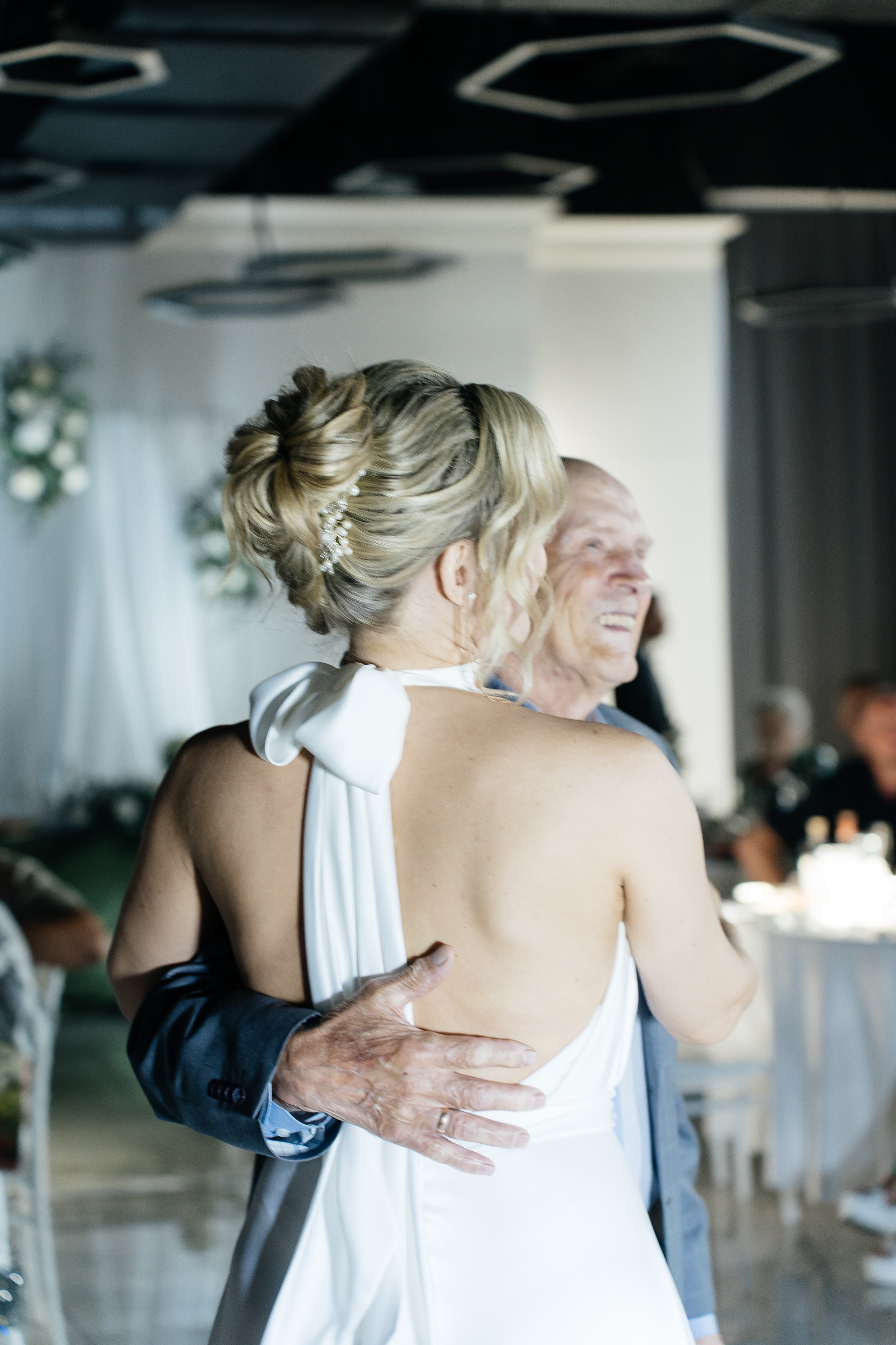 В отели. Для тех, кто не ждёт удачи, а создаёт её. Каждая фотосессия — это твой момент, твой стиль, твой успех. 📸