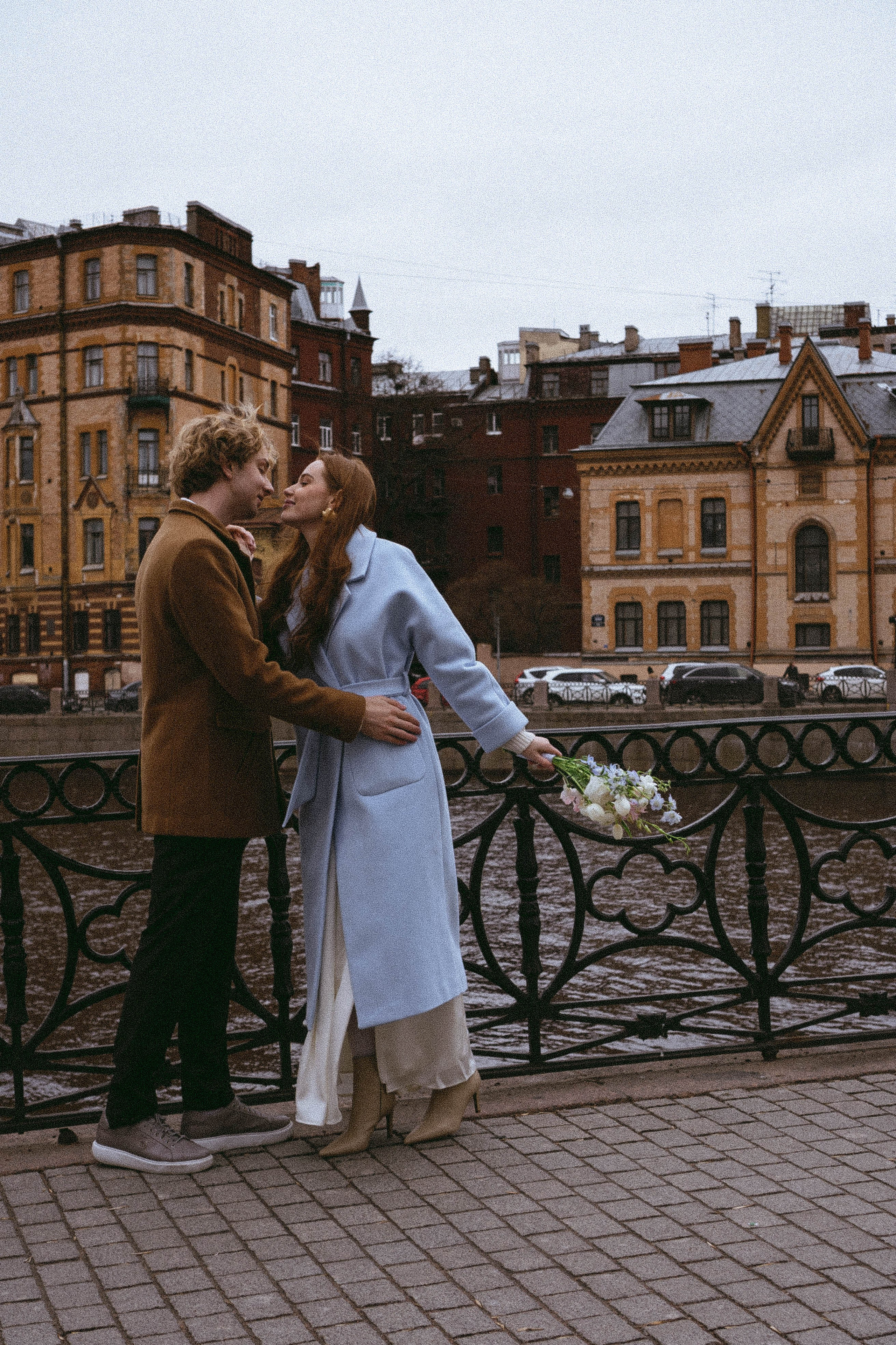 СВАДЕБНАЯ ПРОГУЛКА ПО ПЕТРОГРАДКЕ ВЕСНОЙ (ФОТОСЕССИИЯ ПАРЫ СВАДЕБНАЯ). Профессиональный фотограф, Санкт-Петербург — Виктория Богомолова