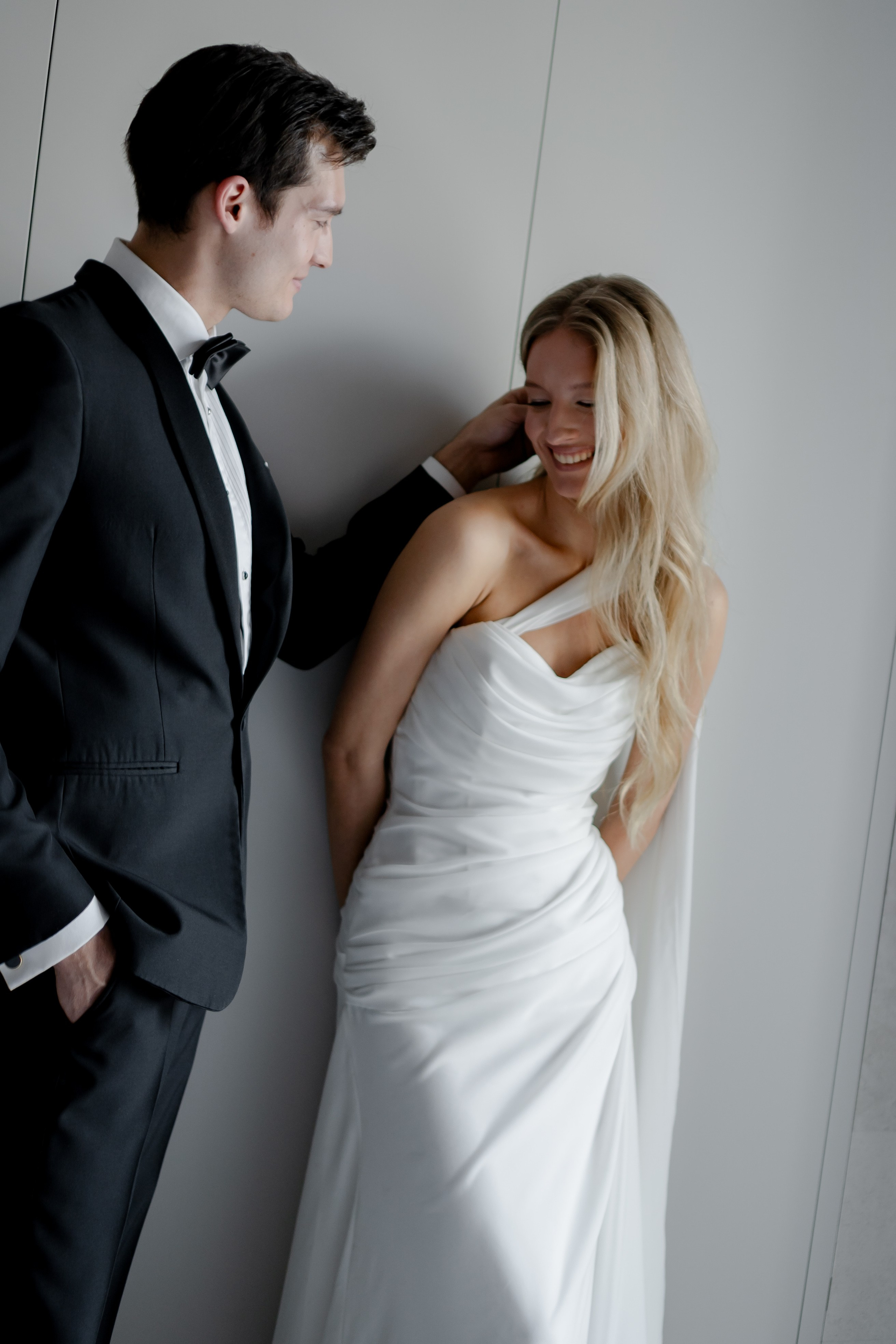 ЭЛЕГАНТНАЯ СВАДБЕНАЯ СЬЕМКА ЖЕНИХА И НЕВЕСТЫ В ДОРОГОМ ОТЕЛЕ САНКТ-ПЕТЕРБУРГА. Профессиональный фотограф, Санкт-Петербург — Виктория Богомолова