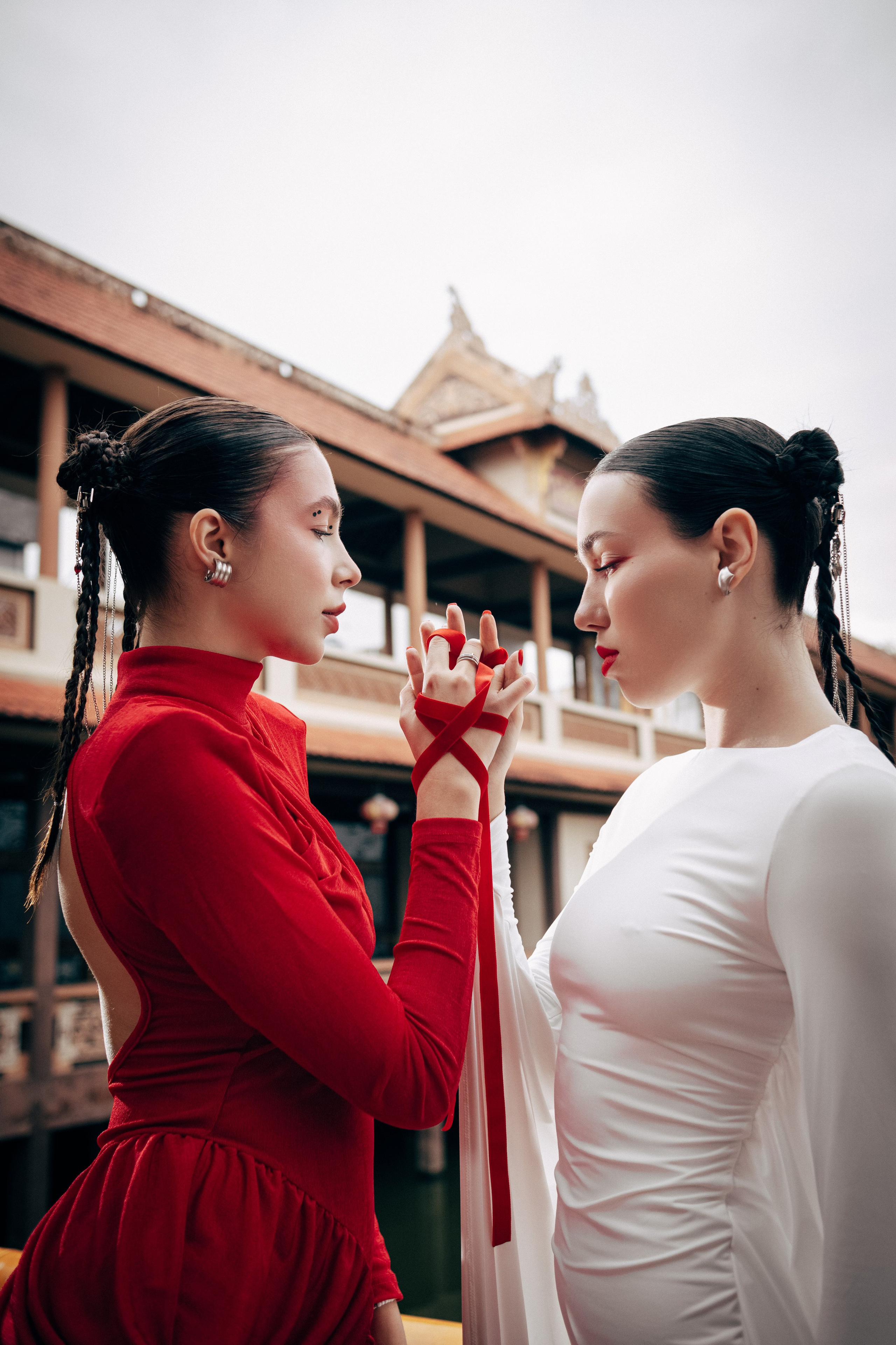 Валерия и Анна. Da nang Photographer Sergey Zelēnkin