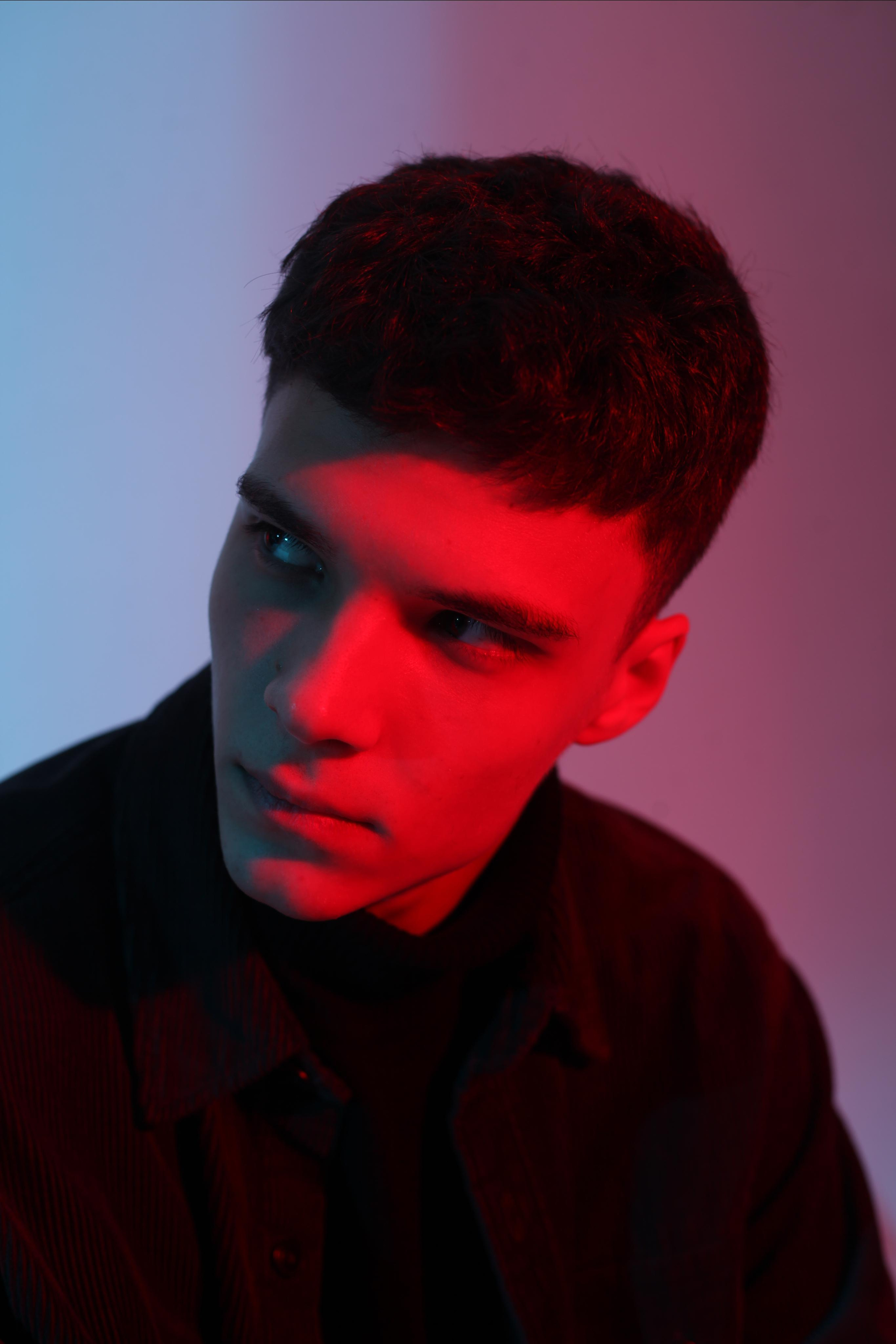 Модель для предметной съемки Сергей Б С-Петербург | Sale Easy