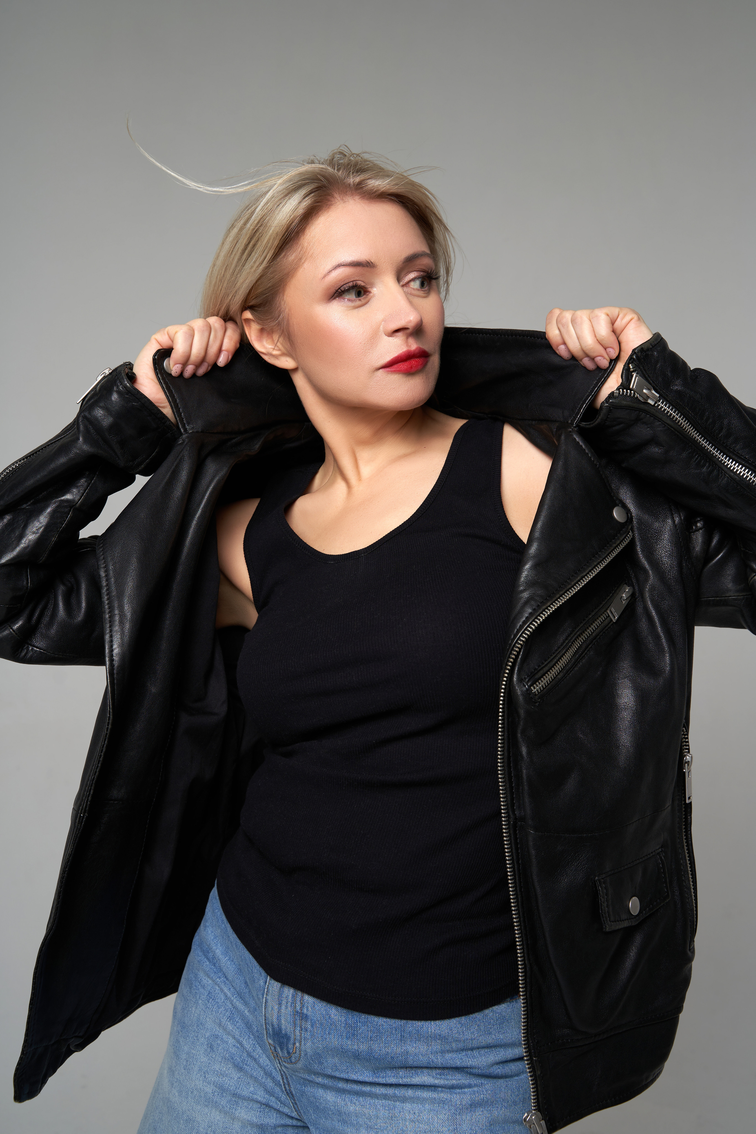 Модель для предметной съемки Марина Г. Москва| Sale Easy