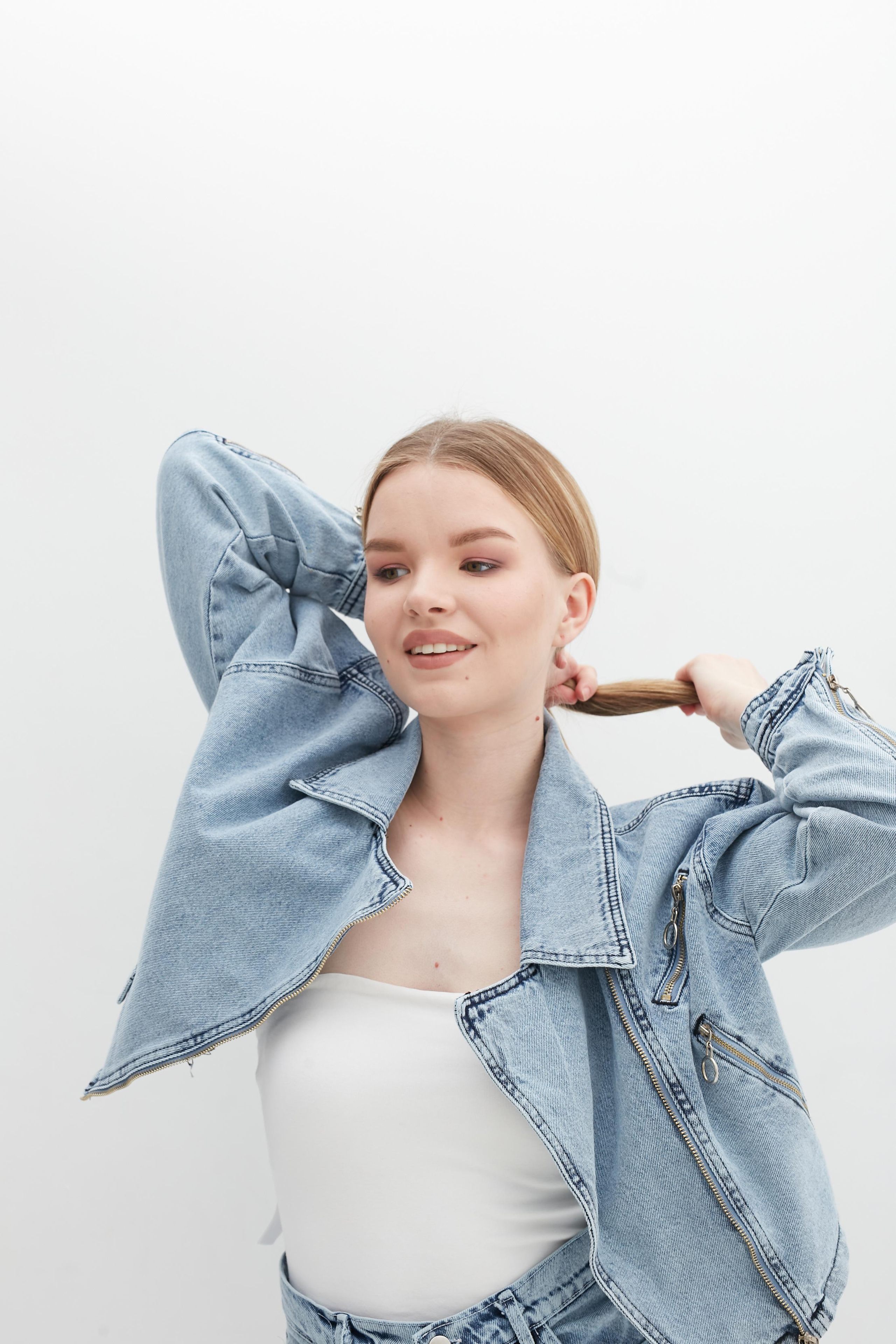 Модель для предметной съемки Евгения А. Москва| Sale Easy