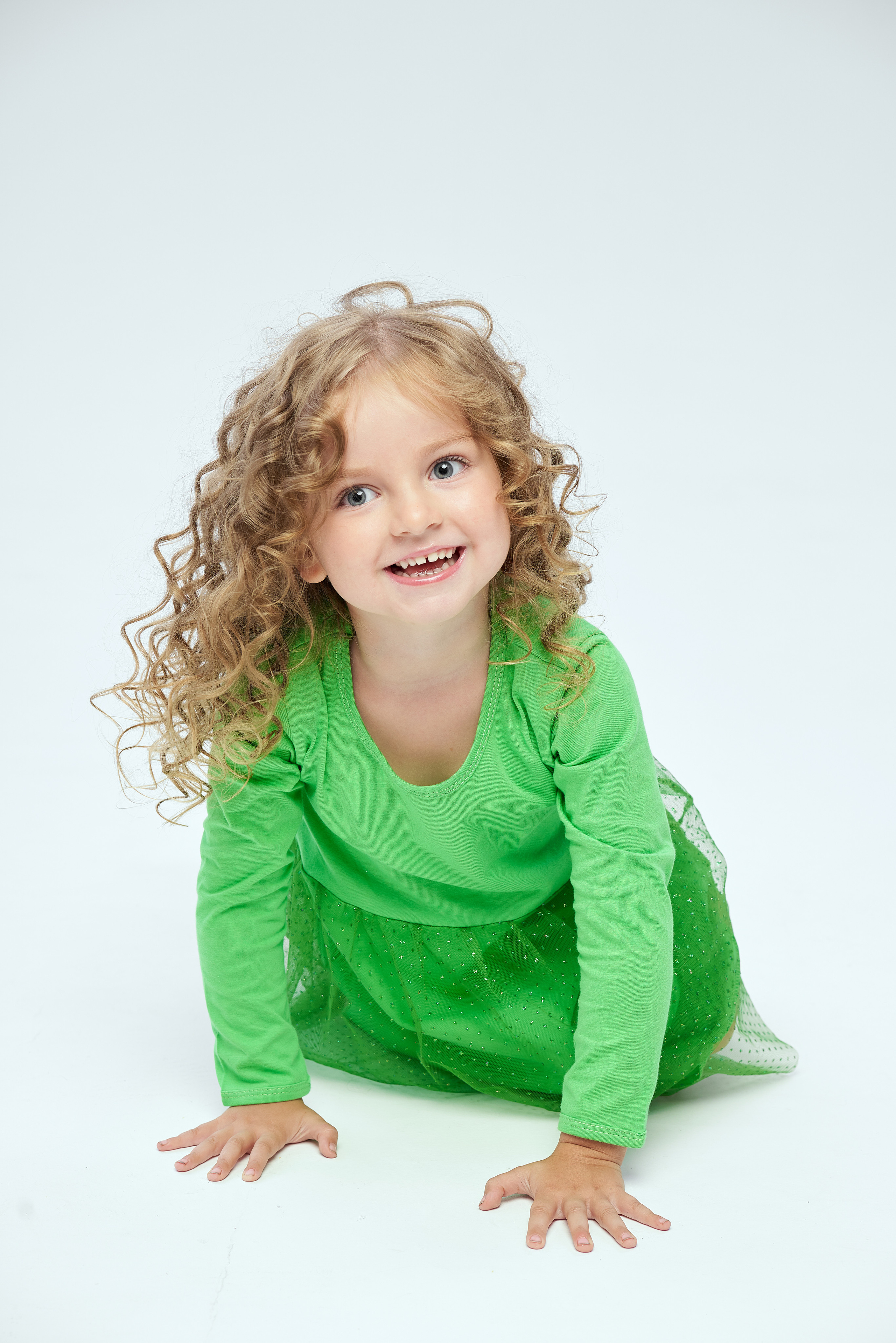 Модели дети для предметной съемки Мила А. Москва | Sale Easy