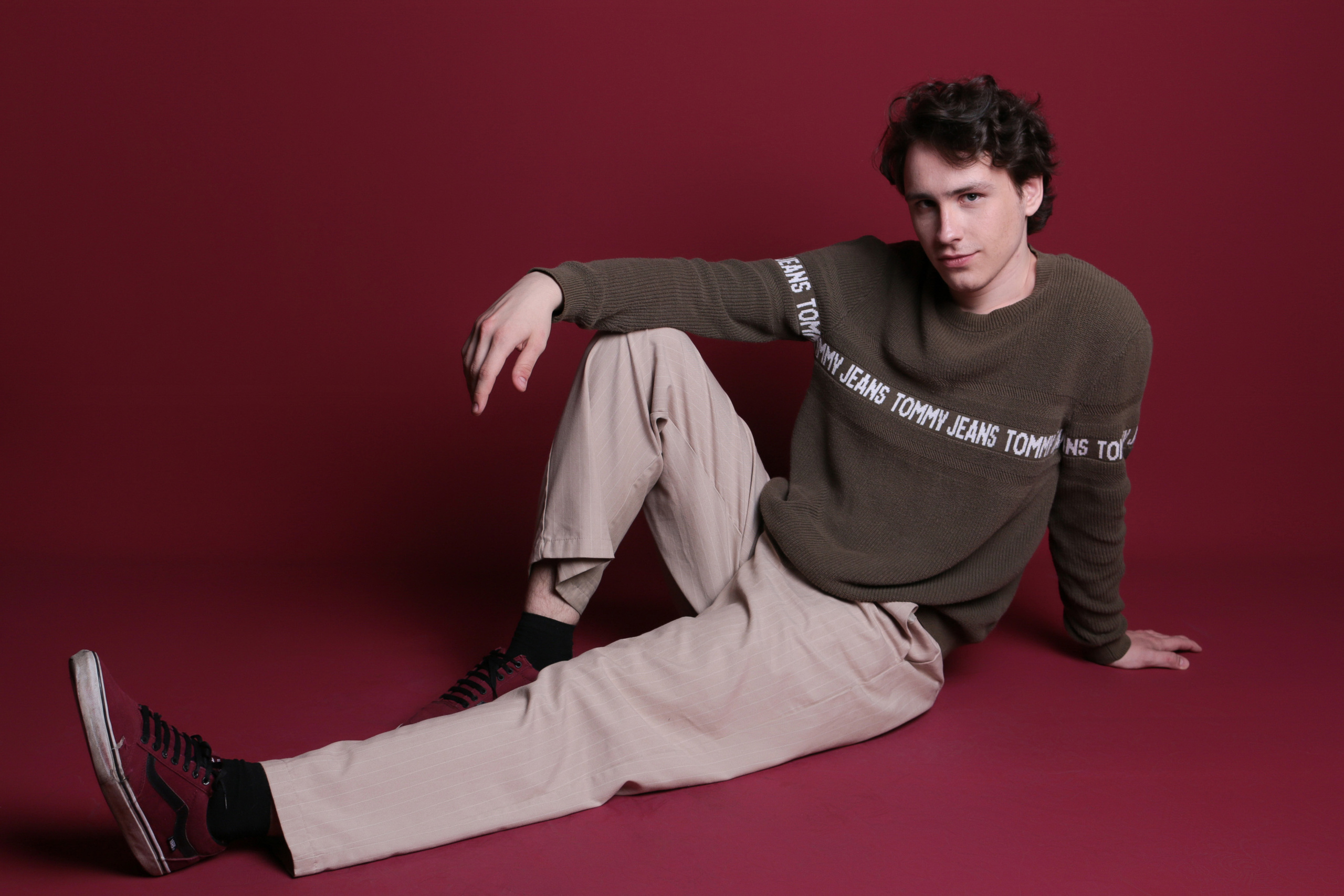 Модель для предметной съемки Илья Д С-Петербург | Sale Easy