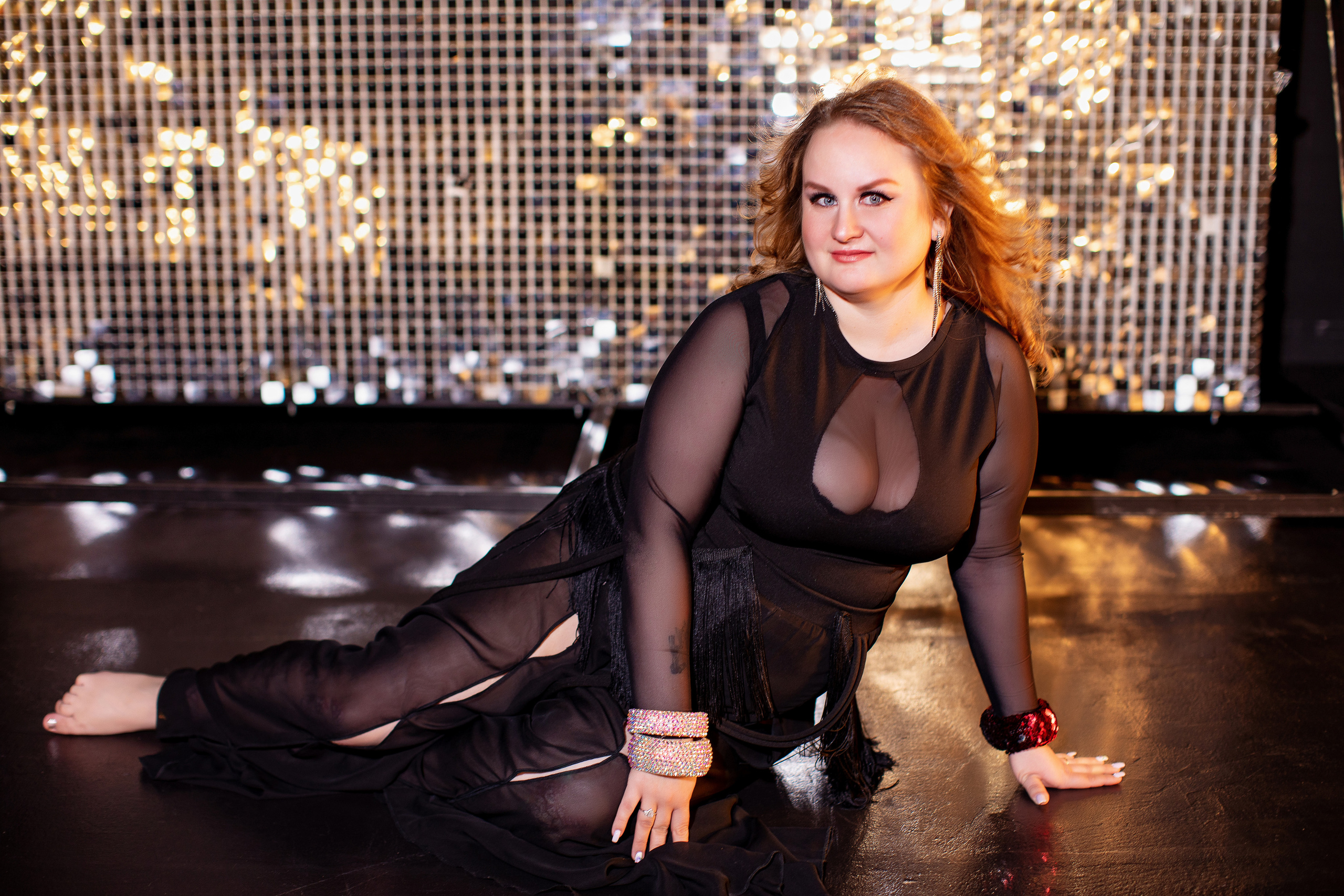 Модель plus size  для предметной съемки Света Б.  Новосибирск|Sale Eas