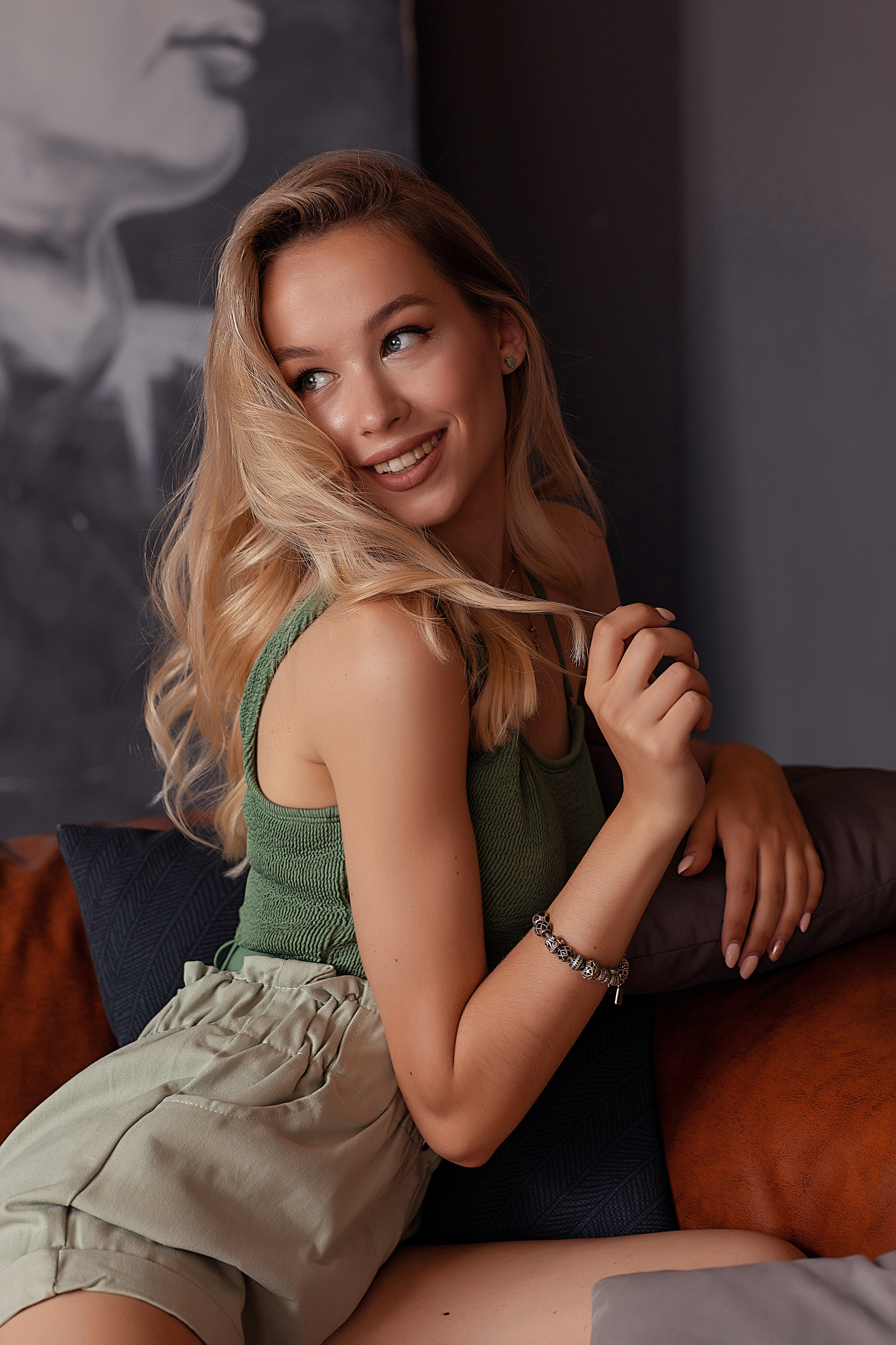 Модель для предметной съемки Яна Г. Москва| Sale Easy