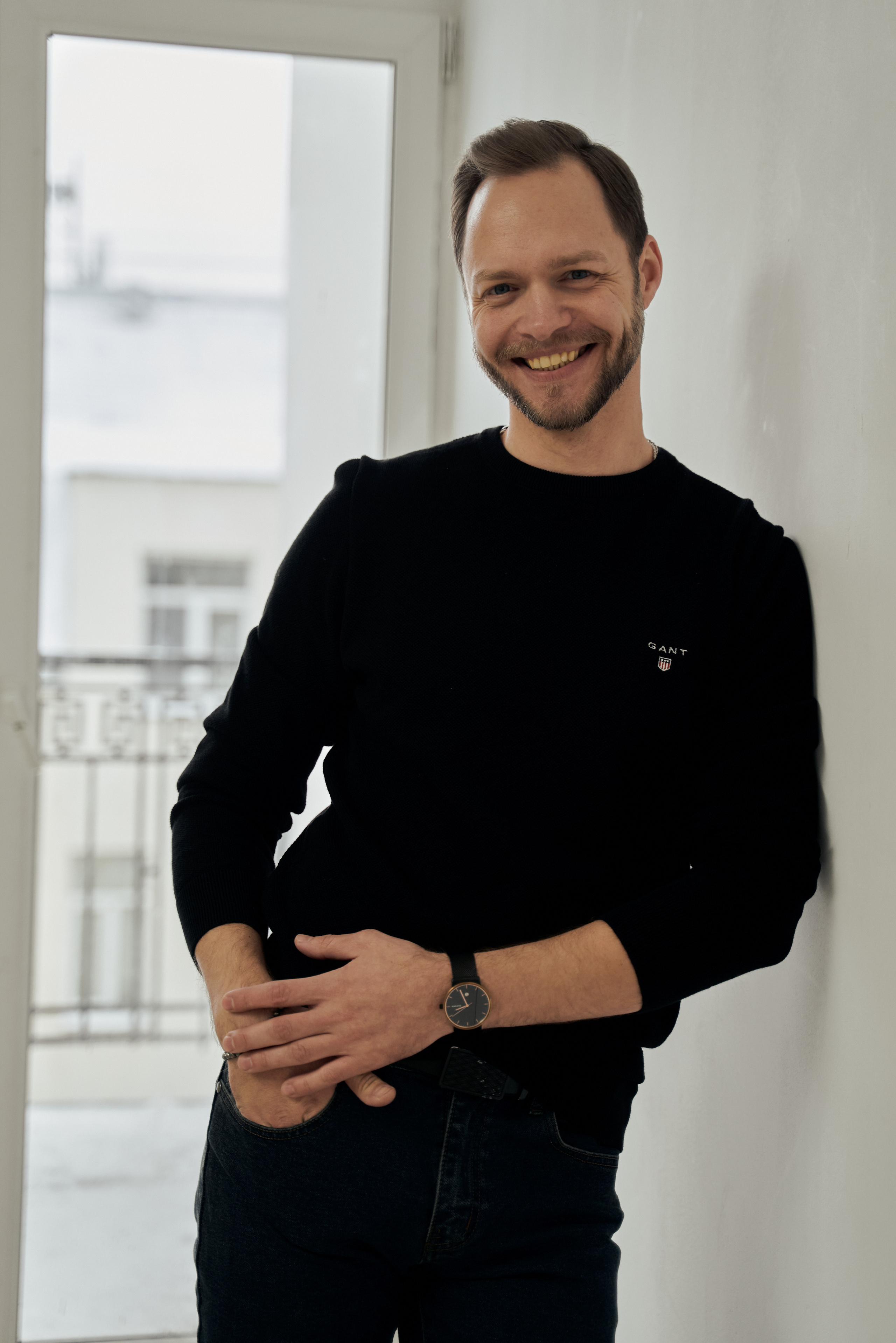 Модель для предметной съемки Александр Д С-Петербург | Sale Easy