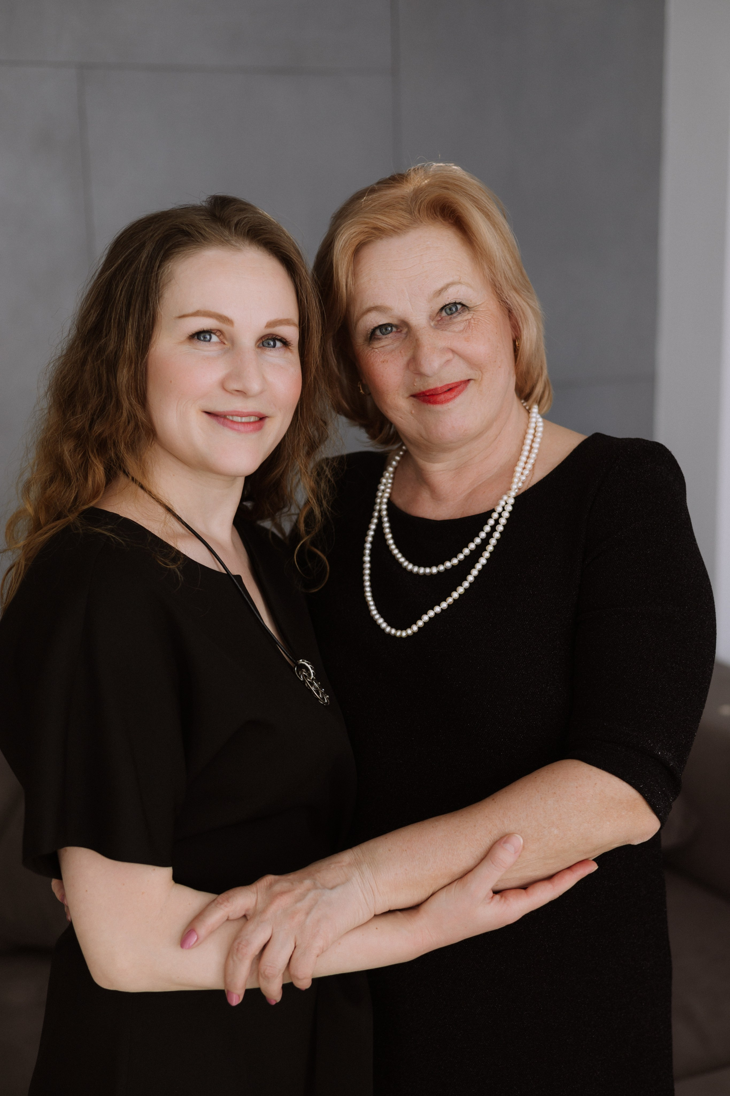 Студийная. Большая семья. Фотограф Уфа Башкирия Мухаметянова Алина. Свадебный семейный портретный