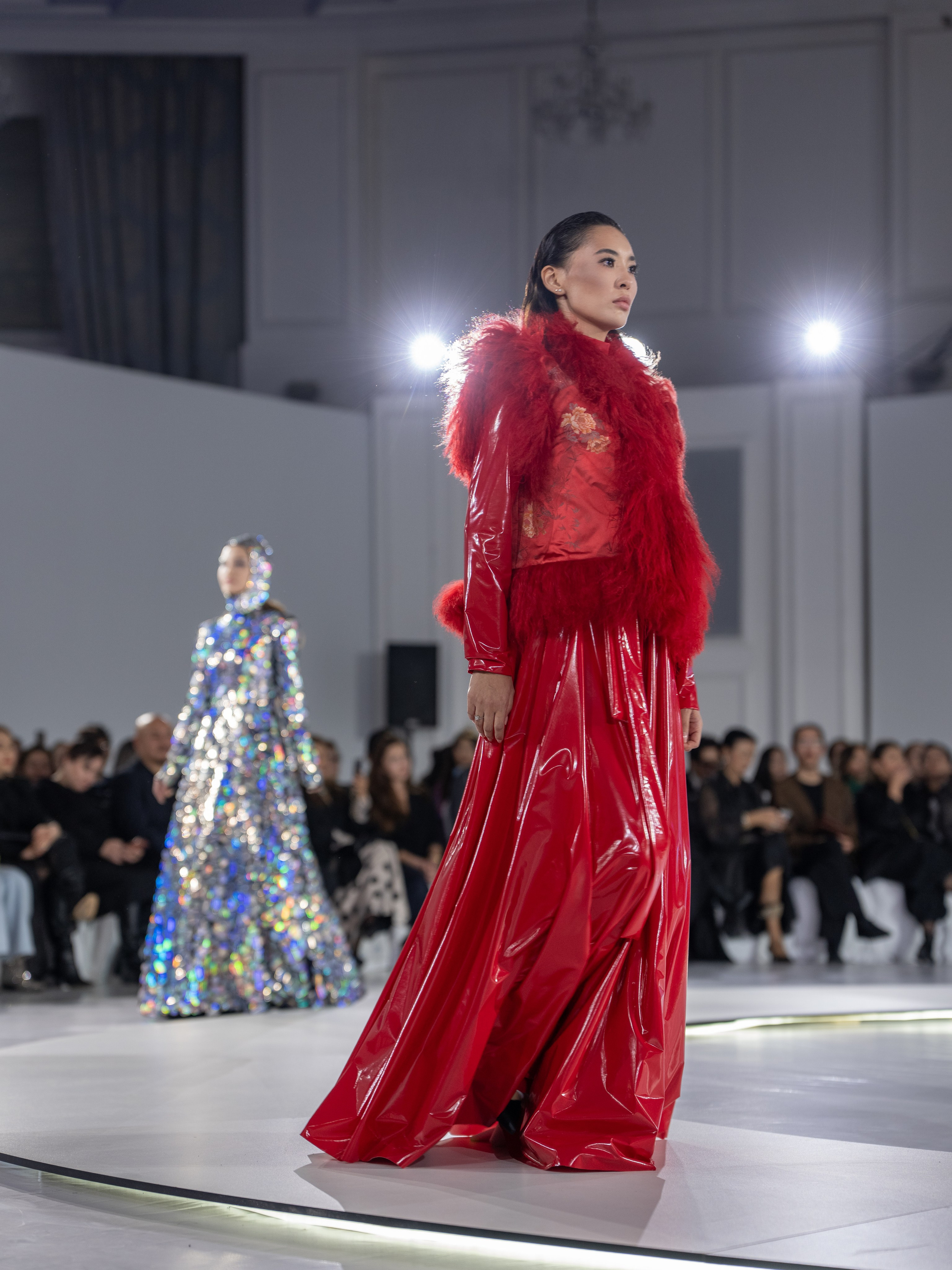 Дизайнер Arunaz. Сайт Алматинского НЮ АРТ, будуар и фэшн фотографа Дениса Карпенко