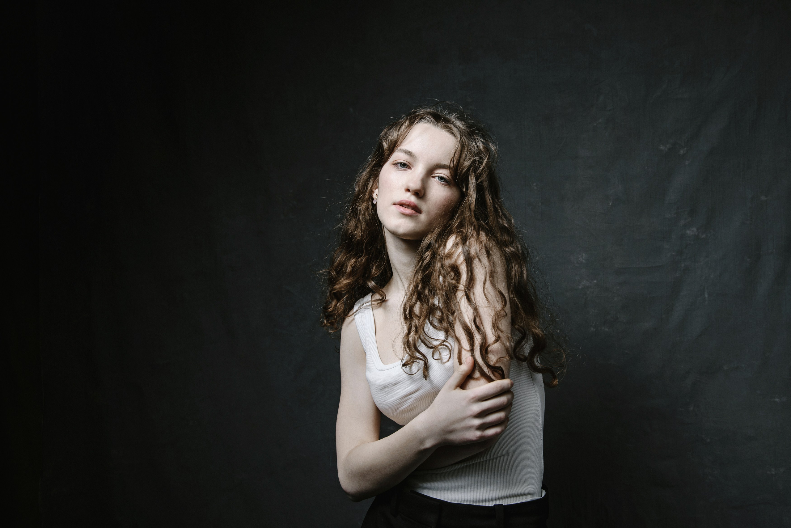 Нина в НЕМЕСТЕ. Фотограф Денис Неместо, портрет, репортаж