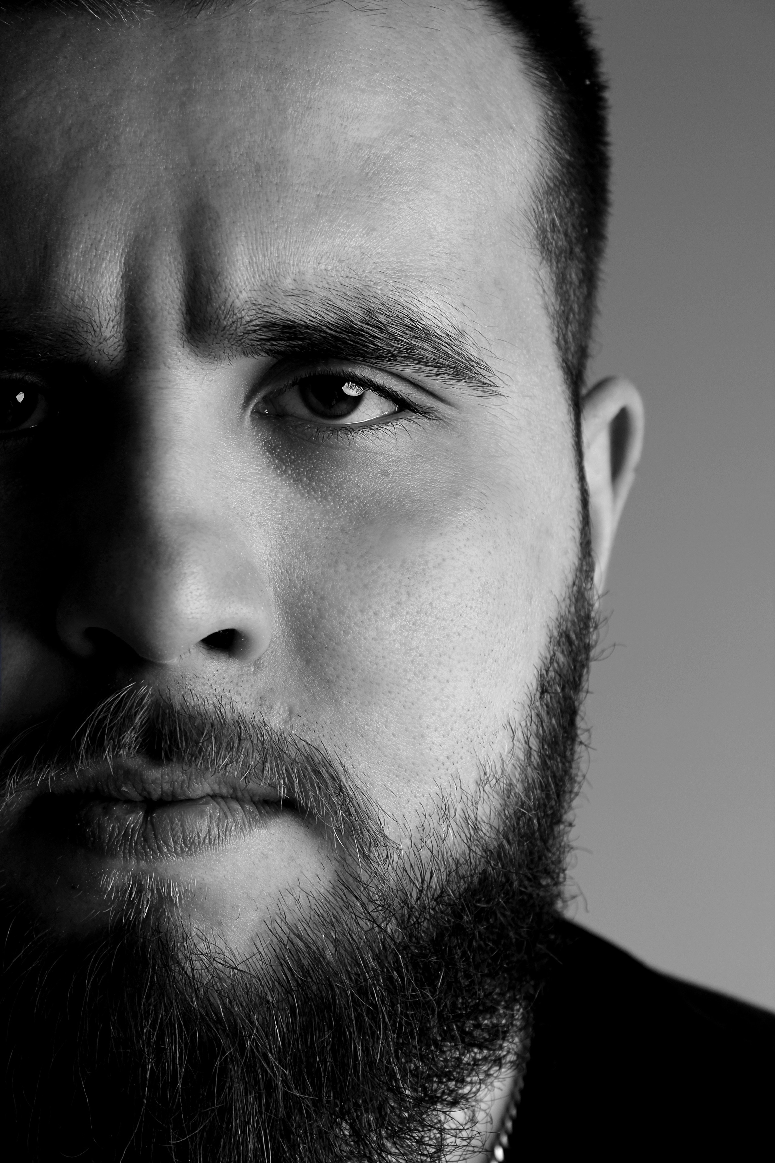 Мужская фотосессия в студии. Булат. Свадебный и репортажный фотограф в Уфе| Осетрова Ольга