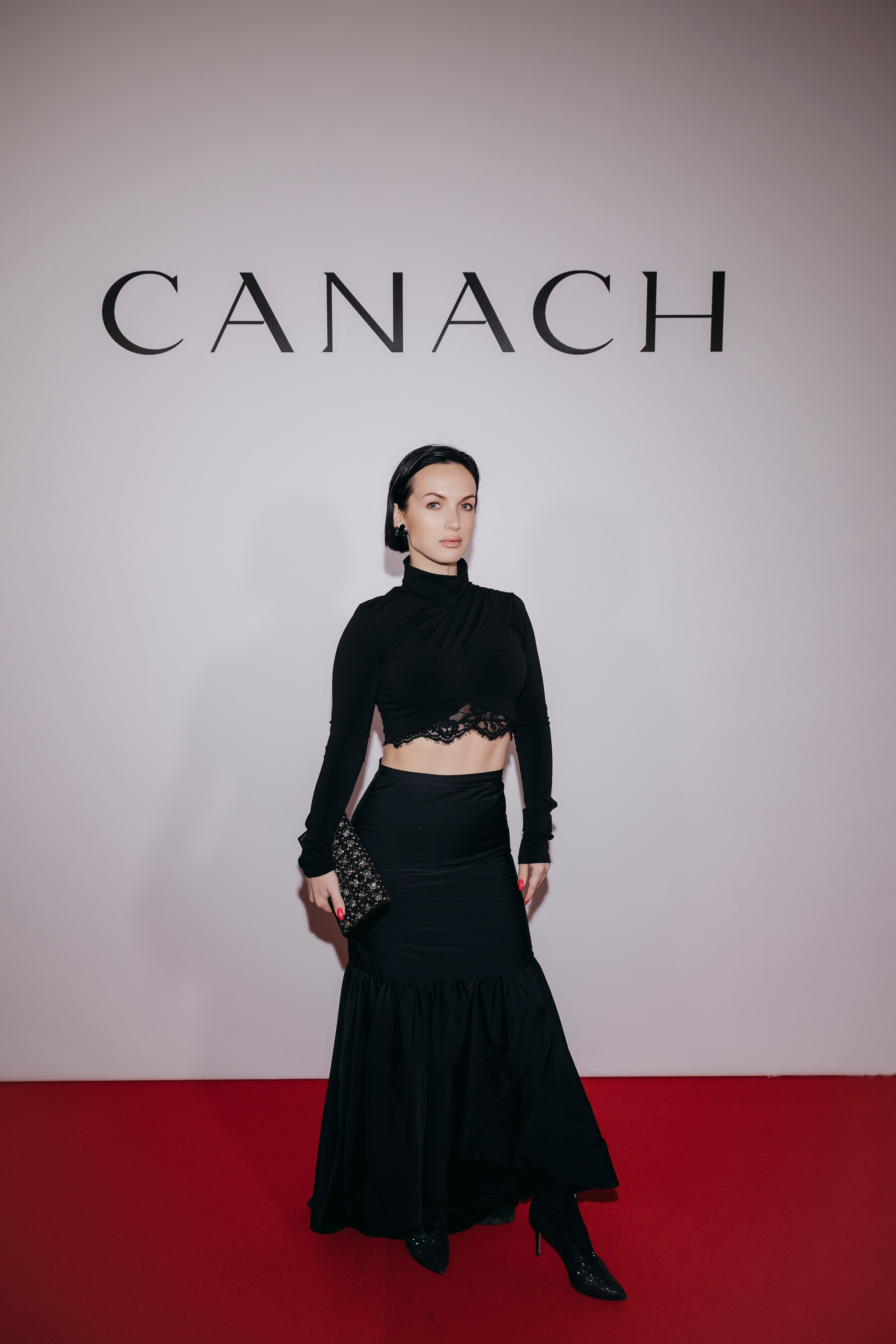 CANACH fashion show by Artashes Oganian, GUM, Moscow. «Птичка на проводе»: информационный портал в Москве