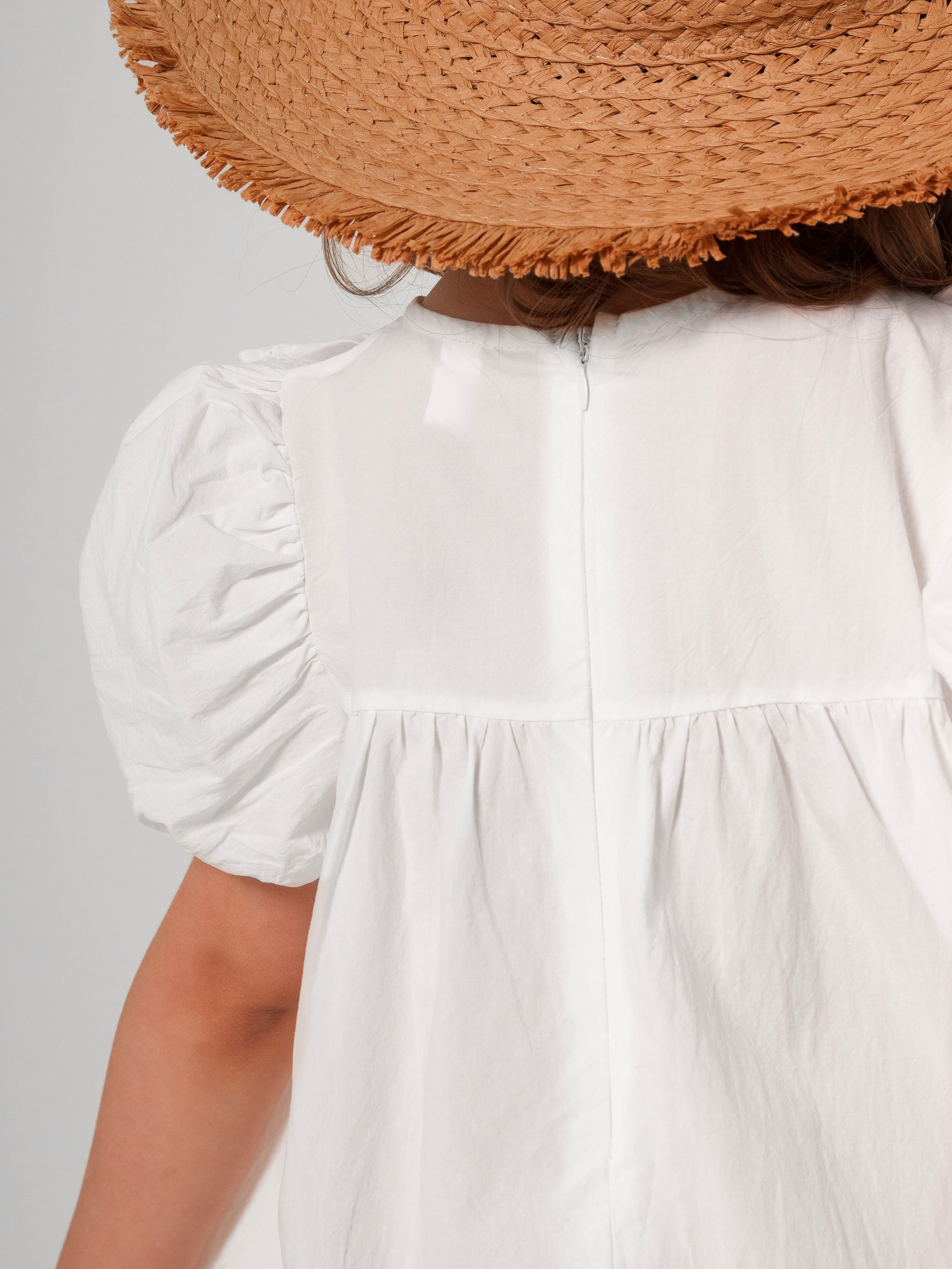 Детское платье. Фотостудия для Wildberries Ozon