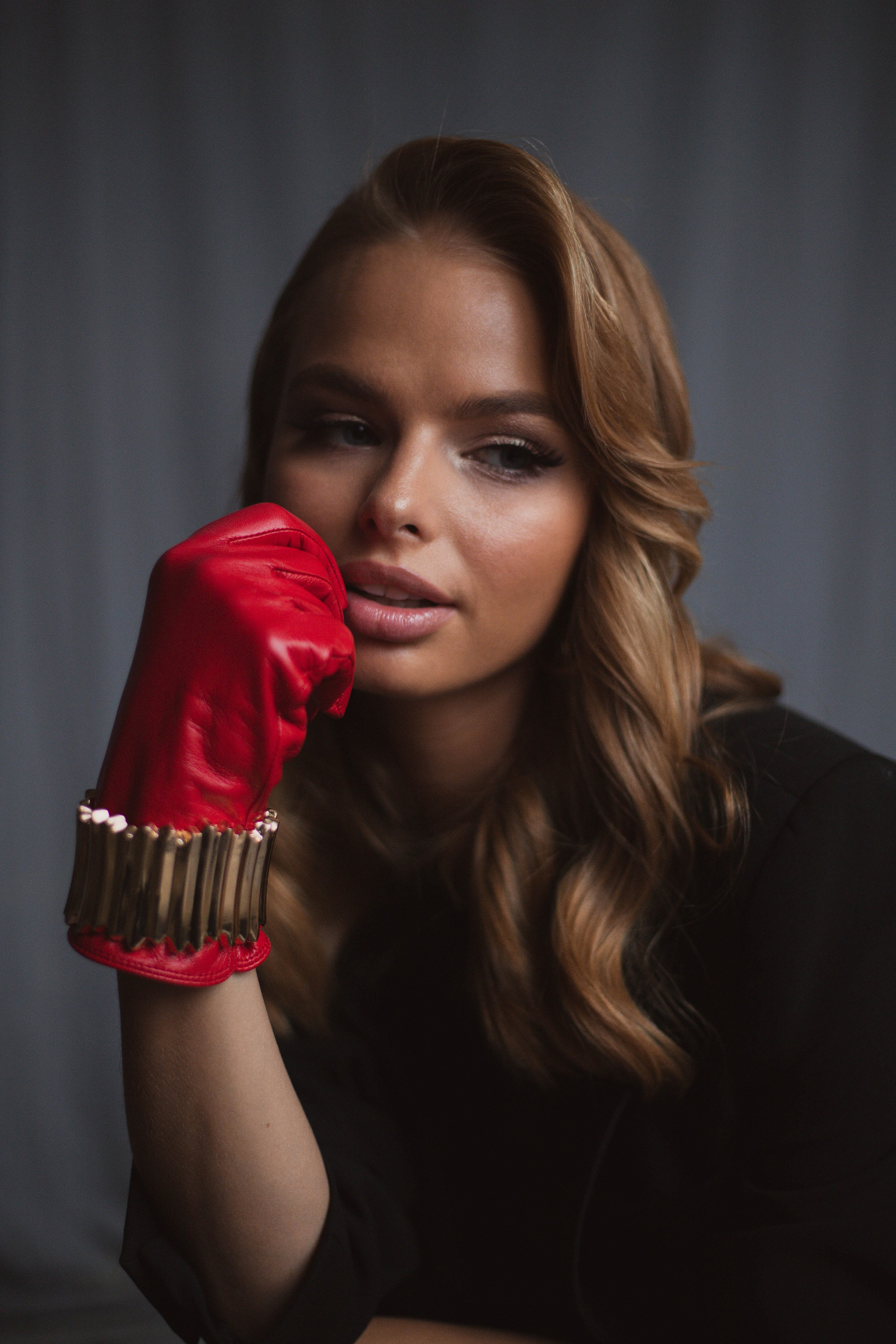 Алиса. Женский и предметный фотограф