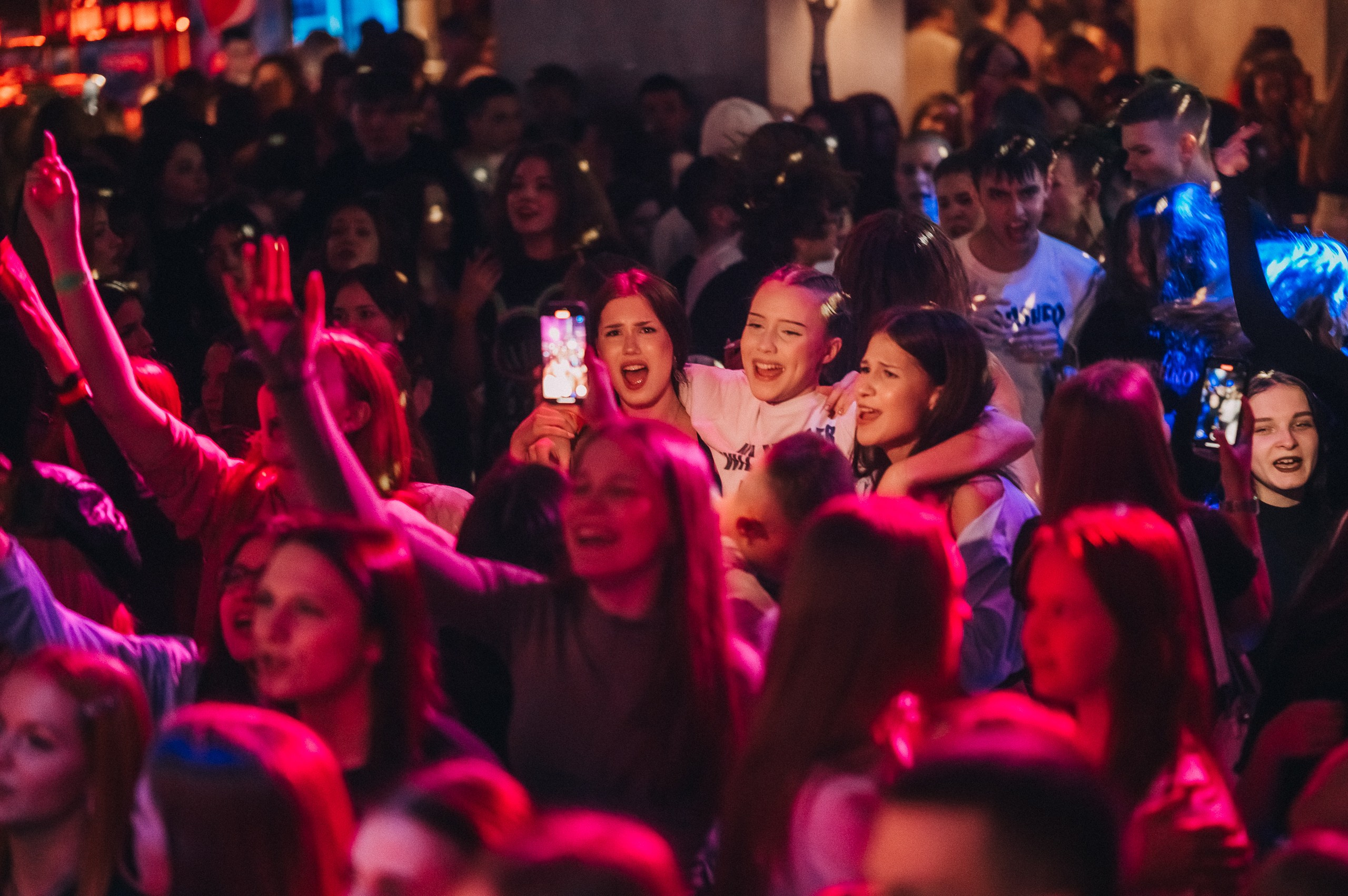 8 MARCH WOMENS DAY PARTY. Фотограф в Кемерово Владислав Шульц