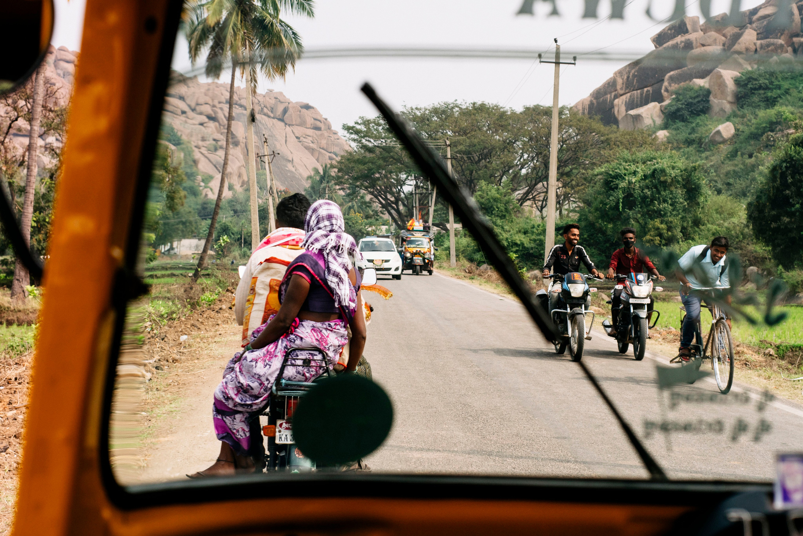 Hampi street. Iraogo