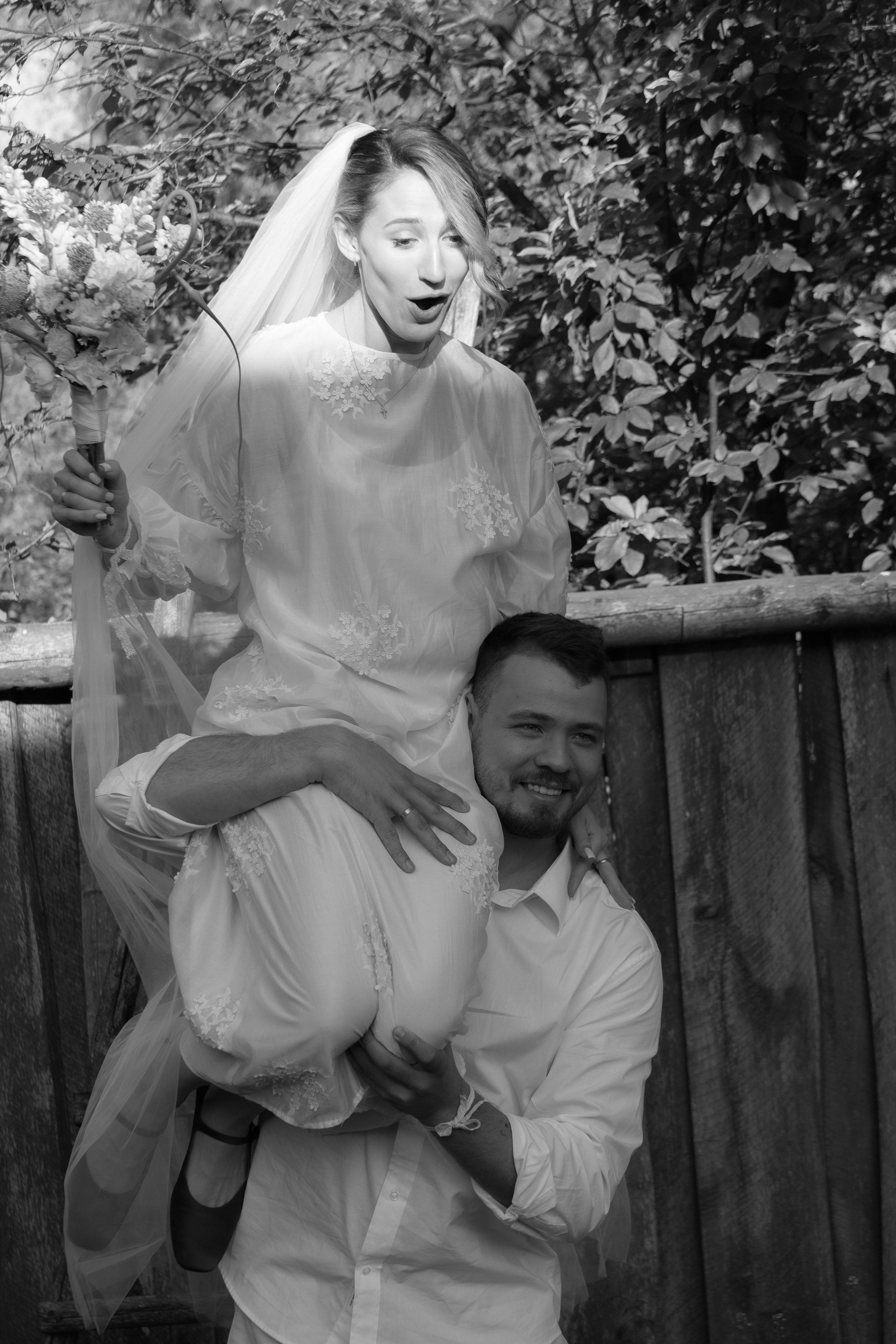 Диана и Саша, свадьба на даче. Фотограф любви в городе Казань