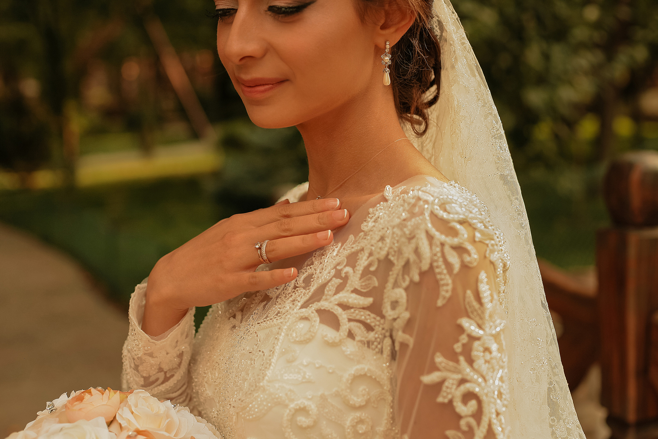 Свадебная прогулка на закате. Свадебный фотограф Евгения Фролова г. Каменск-Шахтинский, Донецк, Ростов