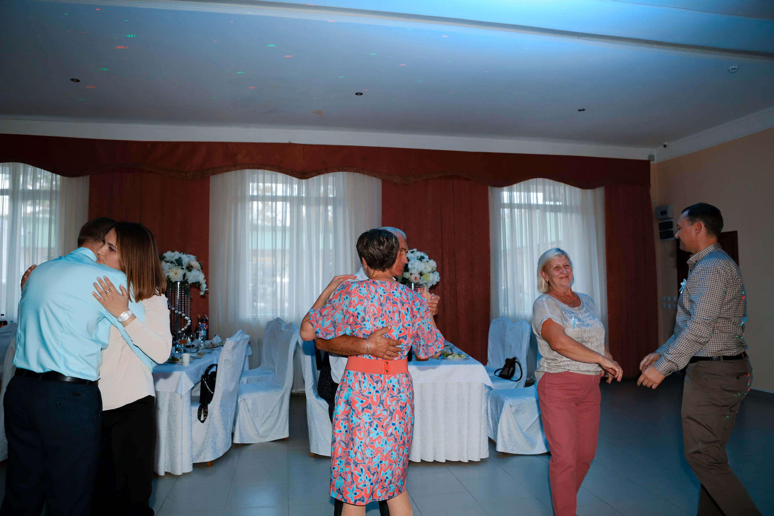 Дмитрий и Алина. Свадебный фотограф Евгения Фролова г. Каменск-Шахтинский, Донецк, Ростов