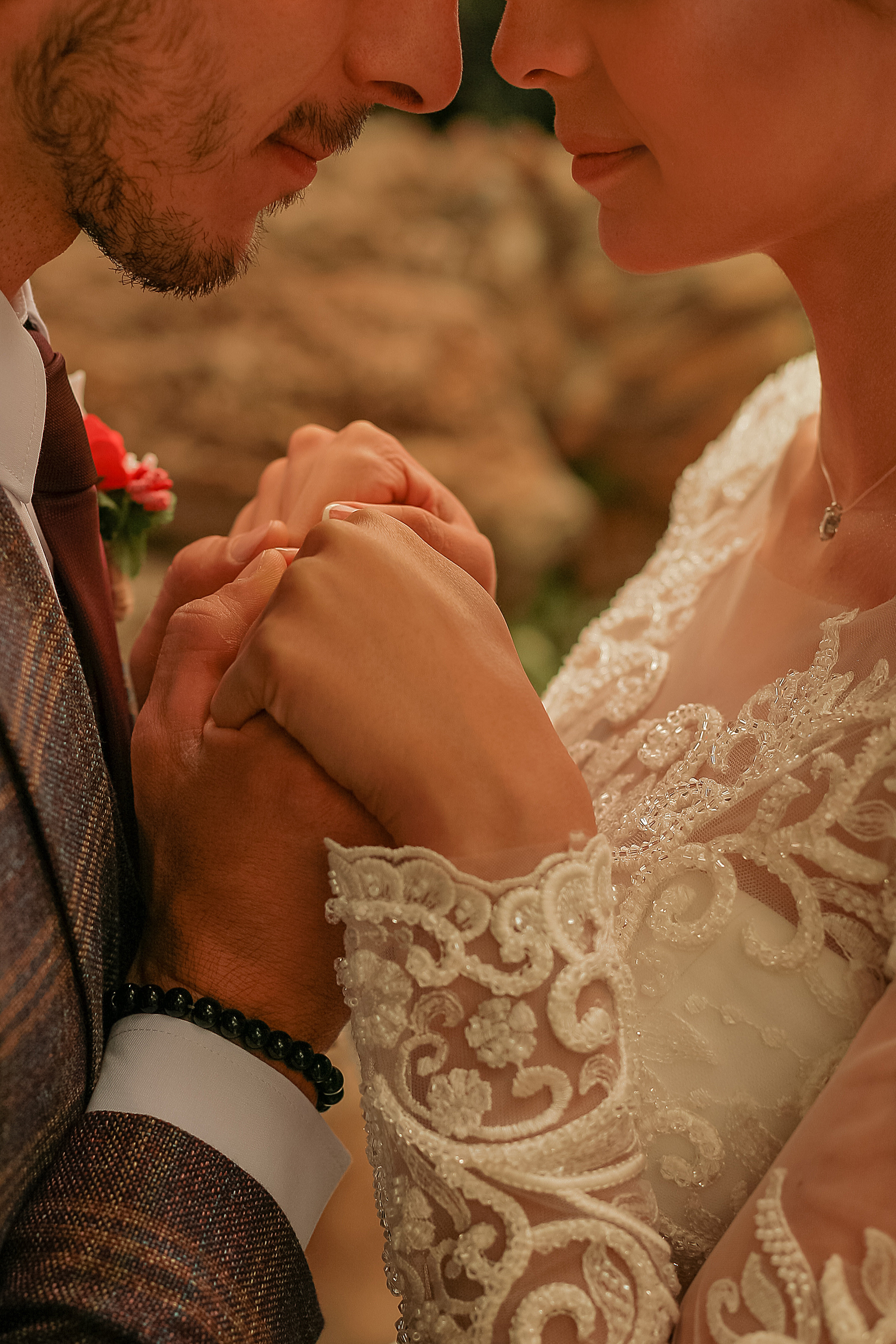 Свадебная прогулка на закате. Свадебный фотограф Евгения Фролова г. Каменск-Шахтинский, Донецк, Ростов